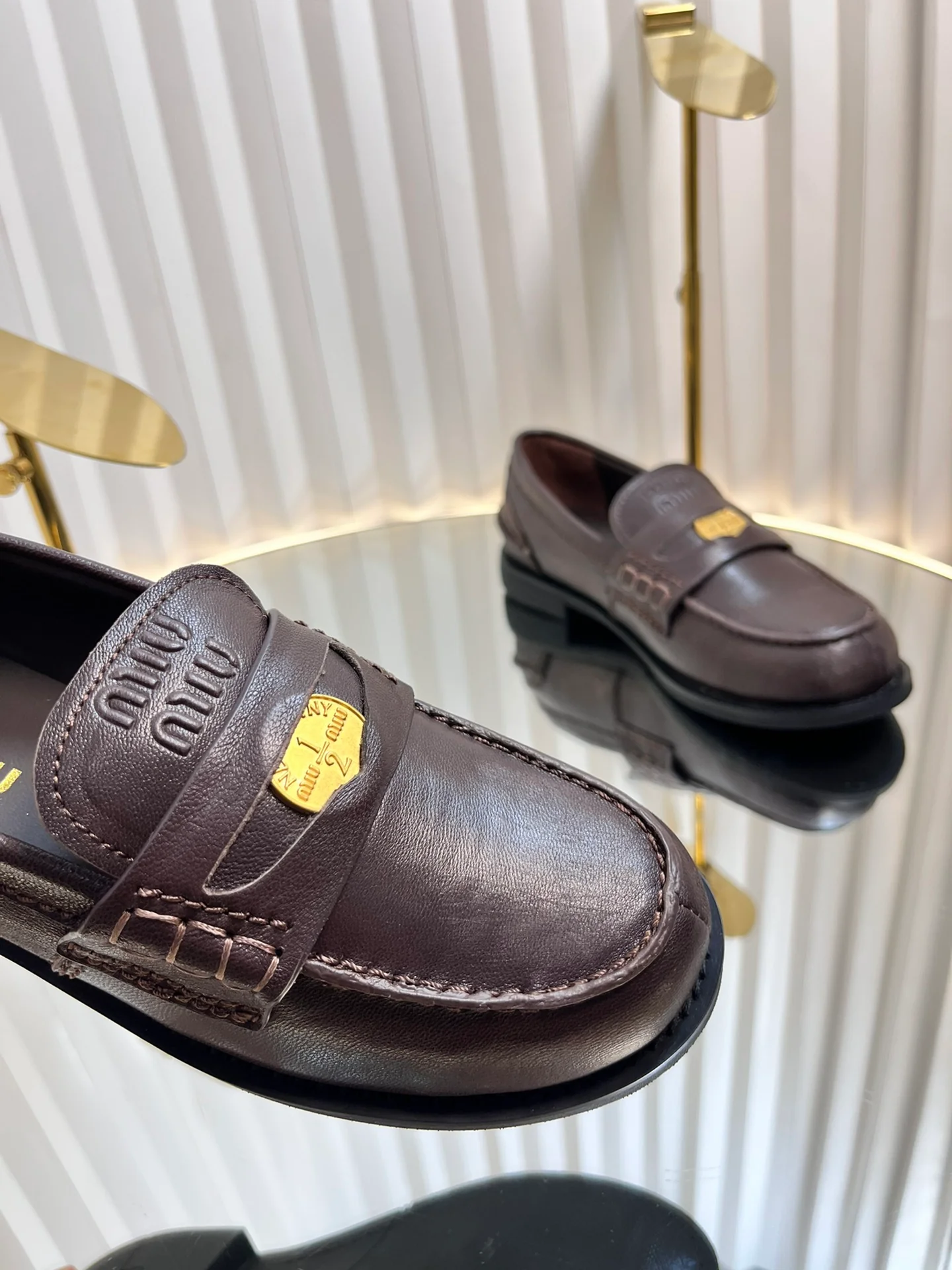 Ретро-лоферы Miu Miu 2024 - темно-коричневые