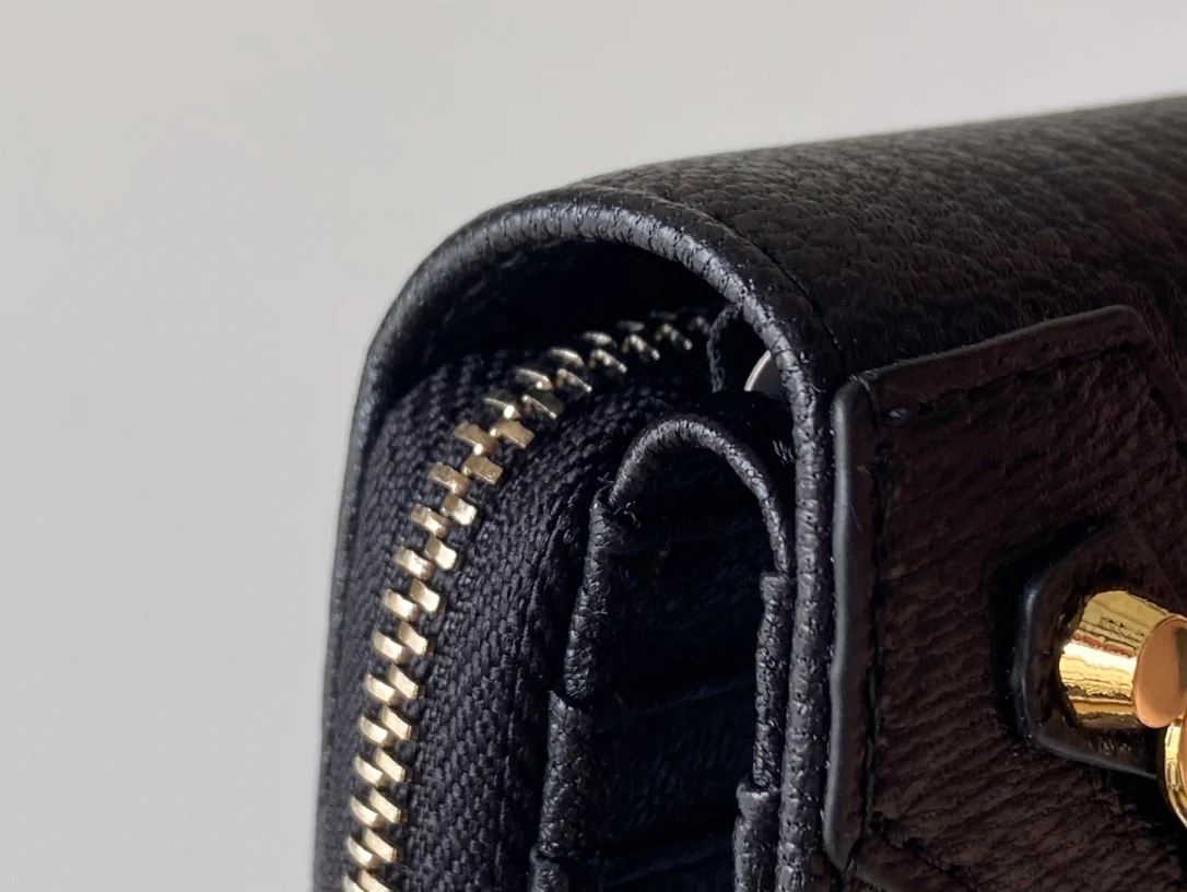 Balenciaga-新款两折短夹