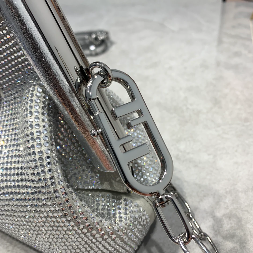 Сумка Fendi First Handbag - Маленькая - Матовое серебро с бриллиантовой отделкой