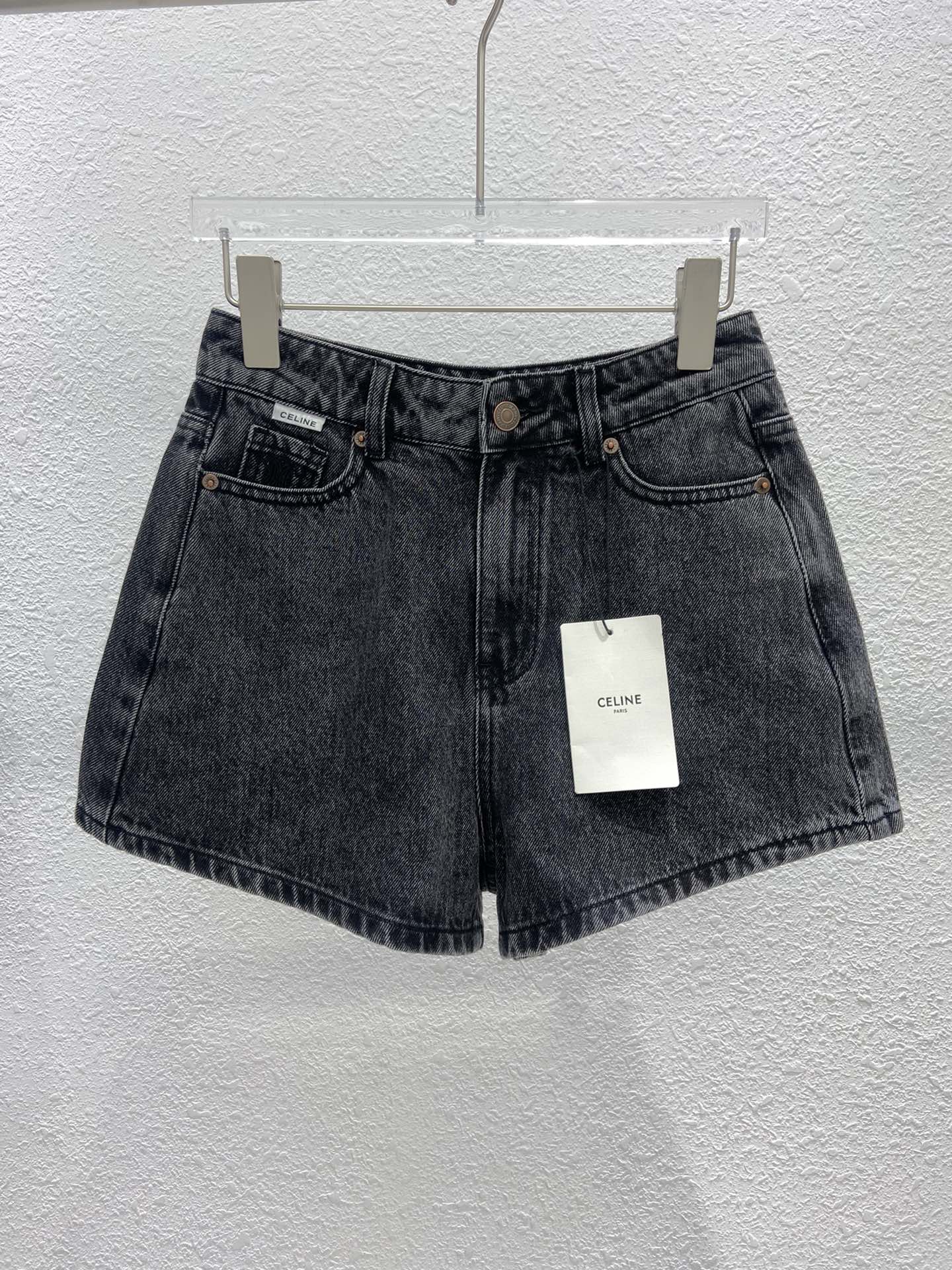 Celine 2404 - Джинсовые шорты с вышитым задним карманом - Черные