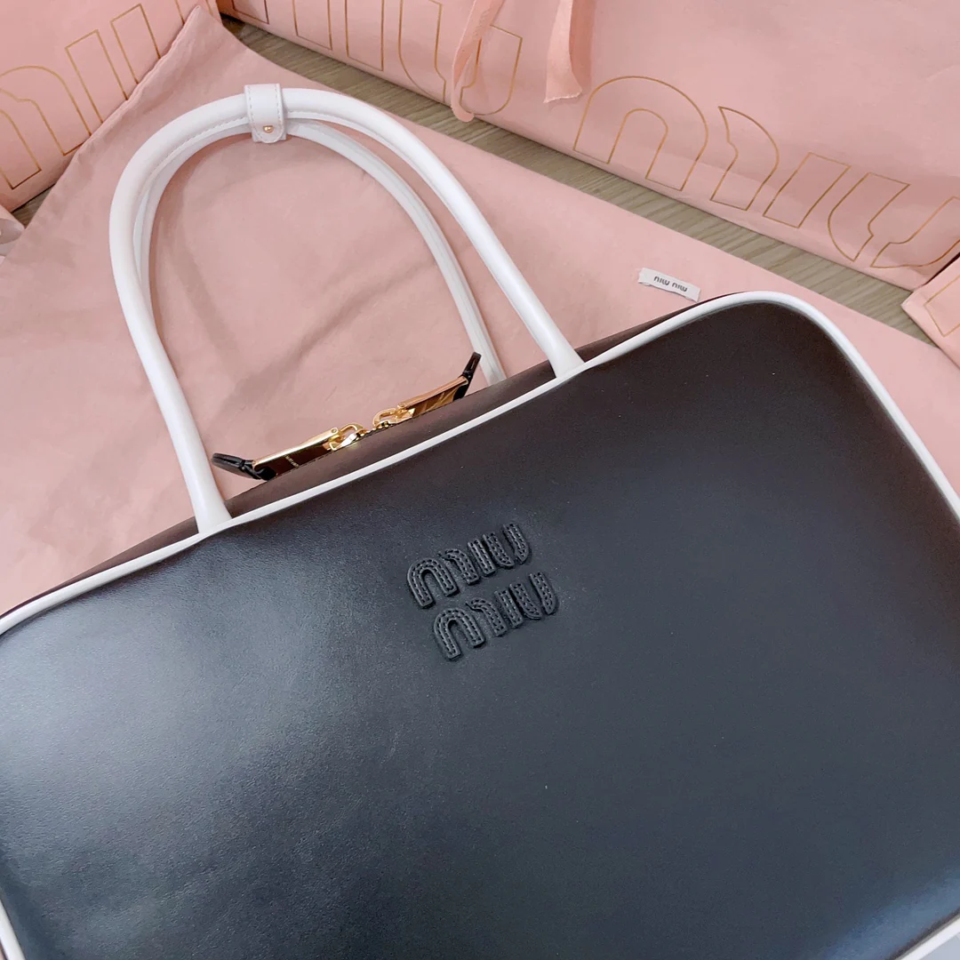 Miu Miu-5bb117-Двухцветный портфель в стиле пэчворк-черный