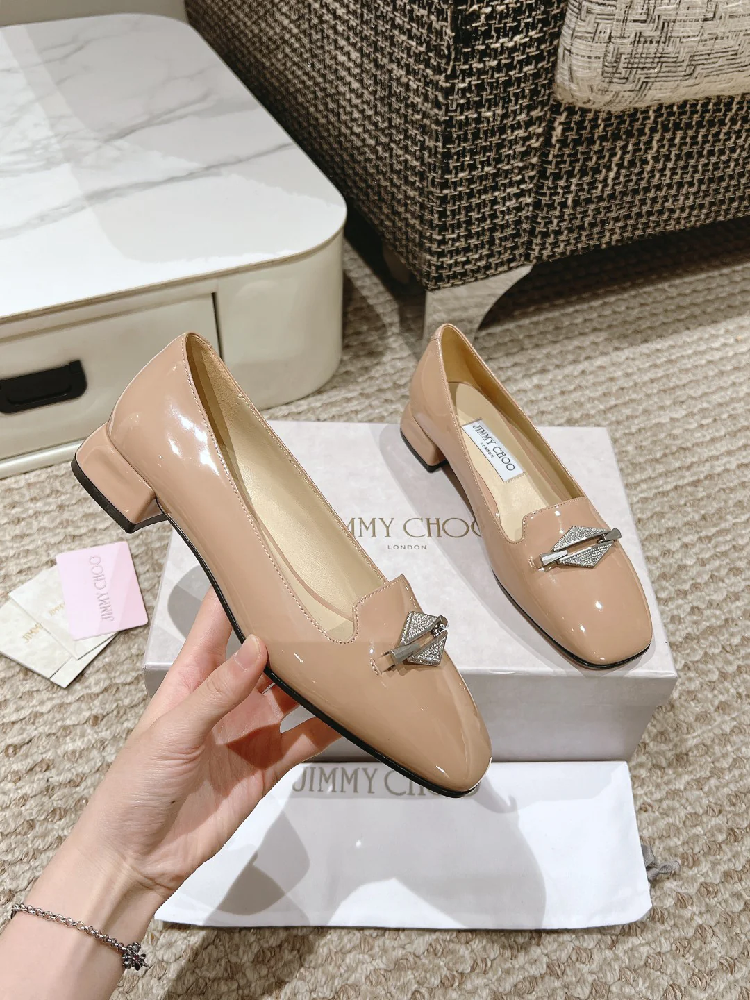 Туфли Jimmy Flat Toe — бежевые