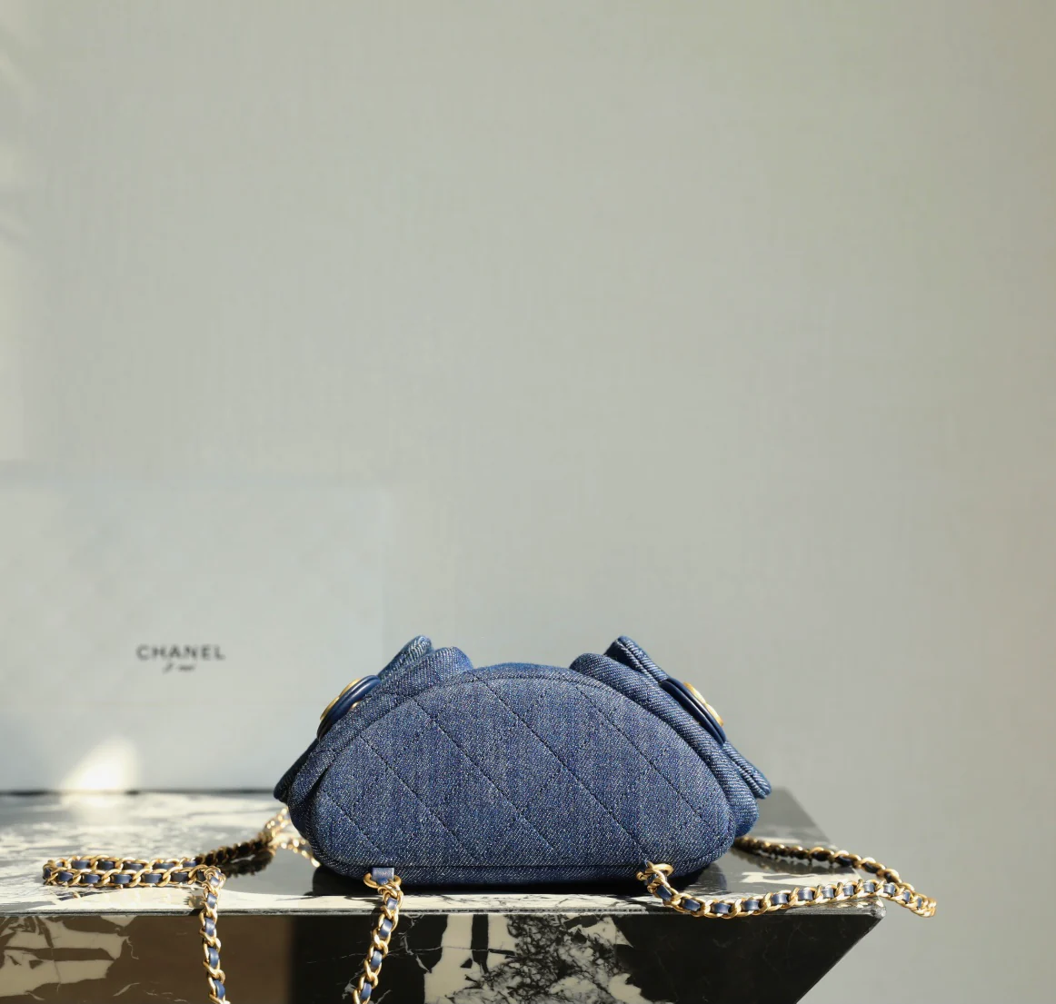 Рюкзак Chanel 25c на завязках — темно-джинсовый