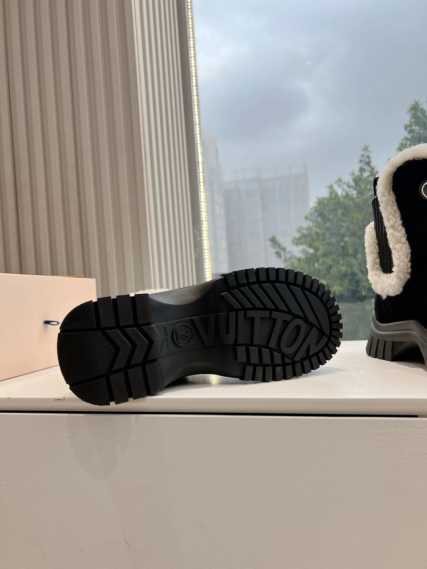 Кроссовки LV-2024 Casual Dad Shoes - черные