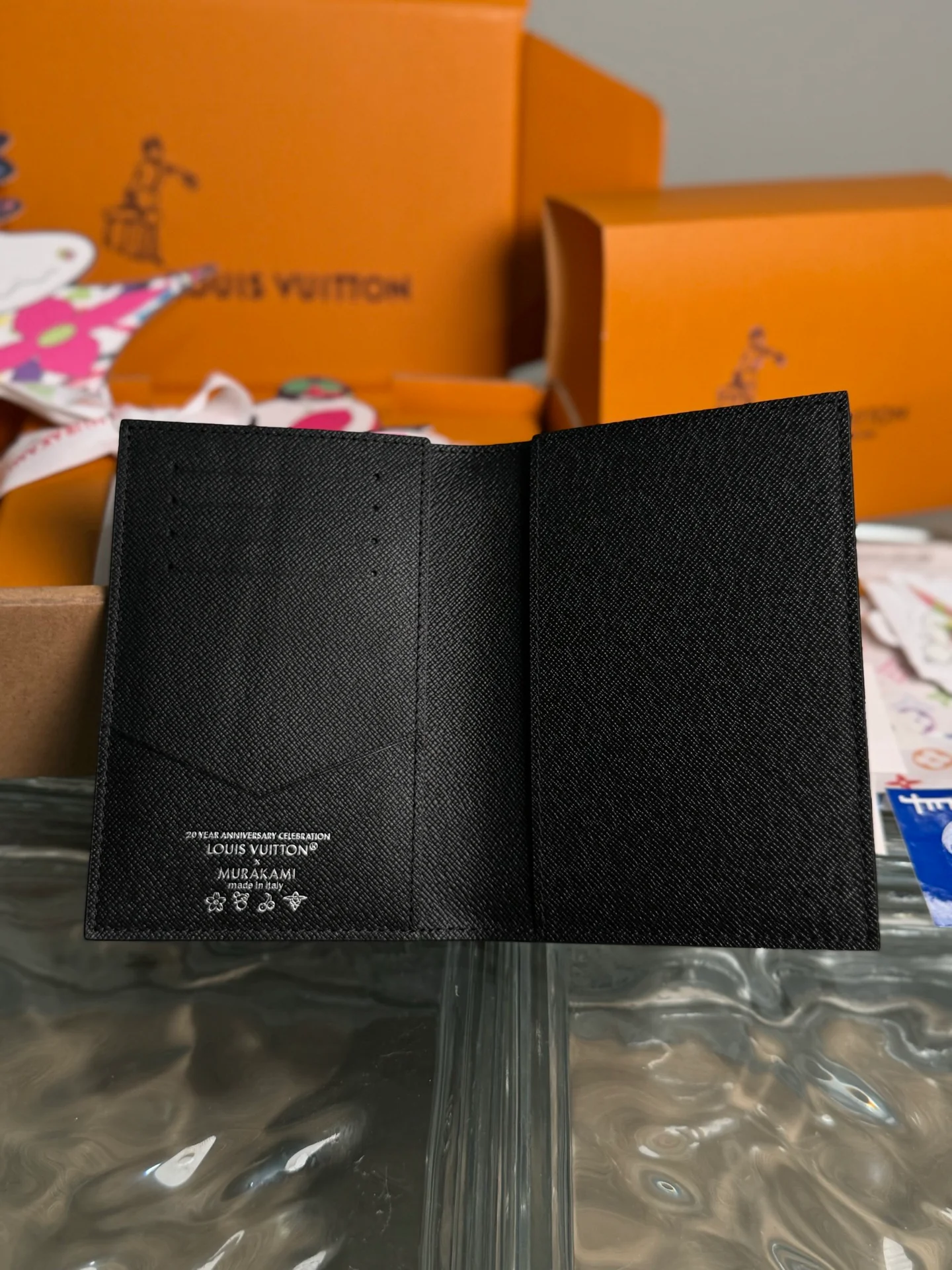 Обложка для паспорта LV-m13414-lvxtm - Радужно-черная