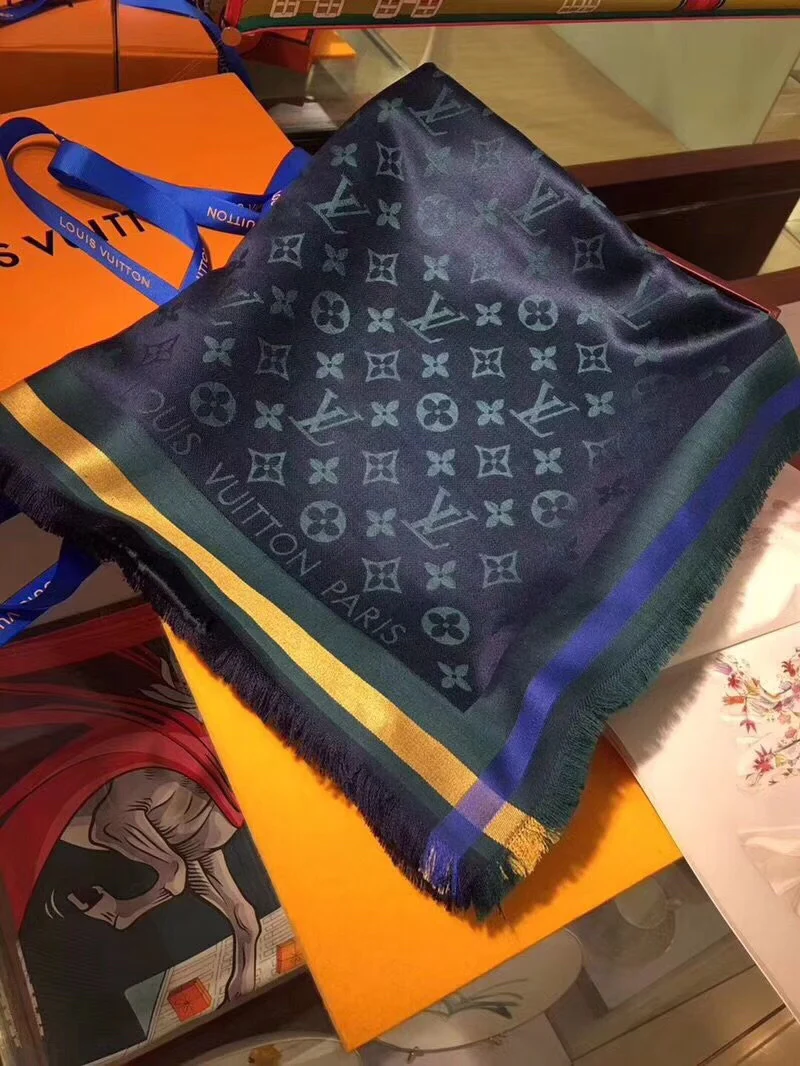 Шелковый шарф LV-140 Monogram — модель высшего класса с исключительно мягкой текстурой — 2 шт.