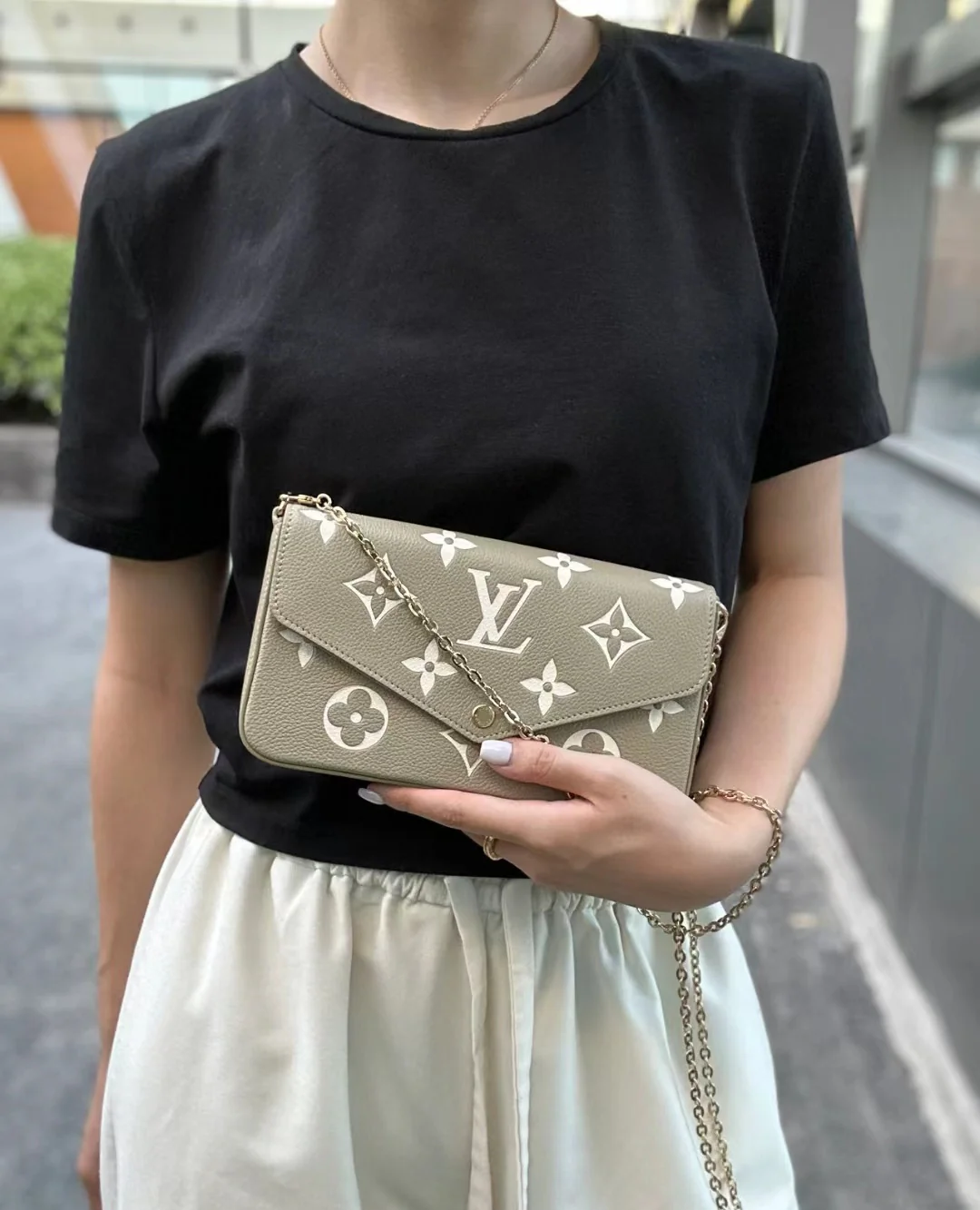 m64064-LV-felicie-pochette-зеленый травы