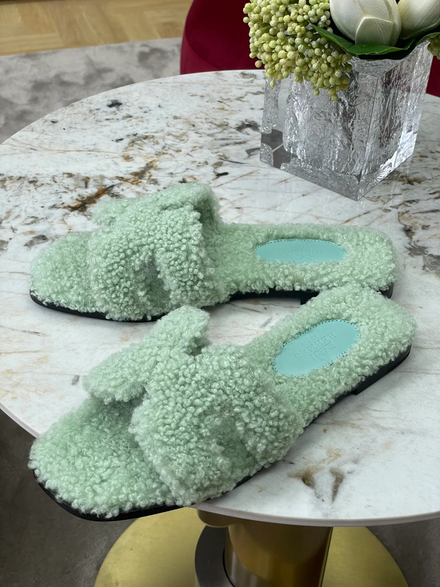 Hermes - Новинка сезона осень/зима 2022 - Меховые тапочки