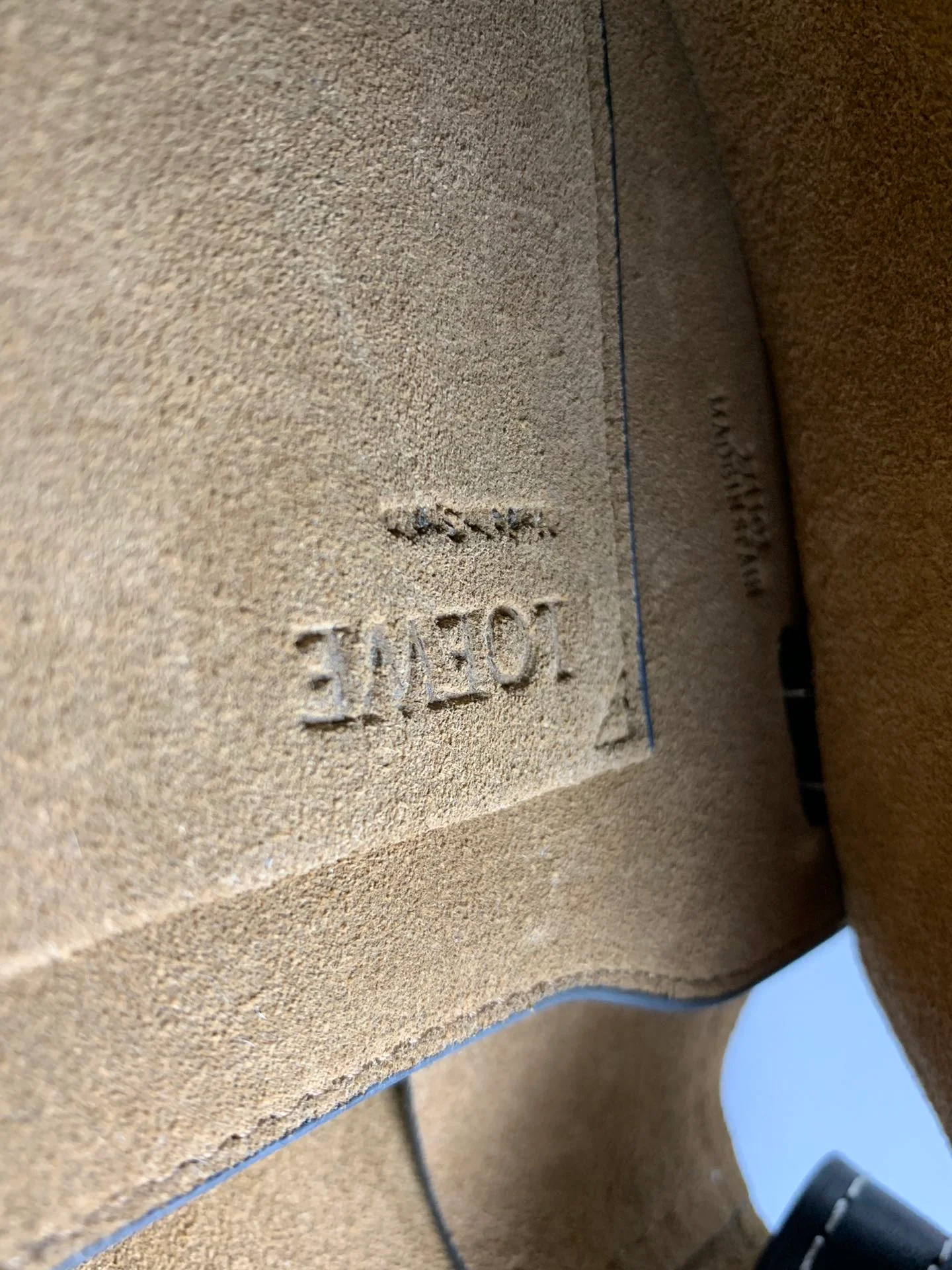 Loewe-gate-small-20x19x11-5-cm-6