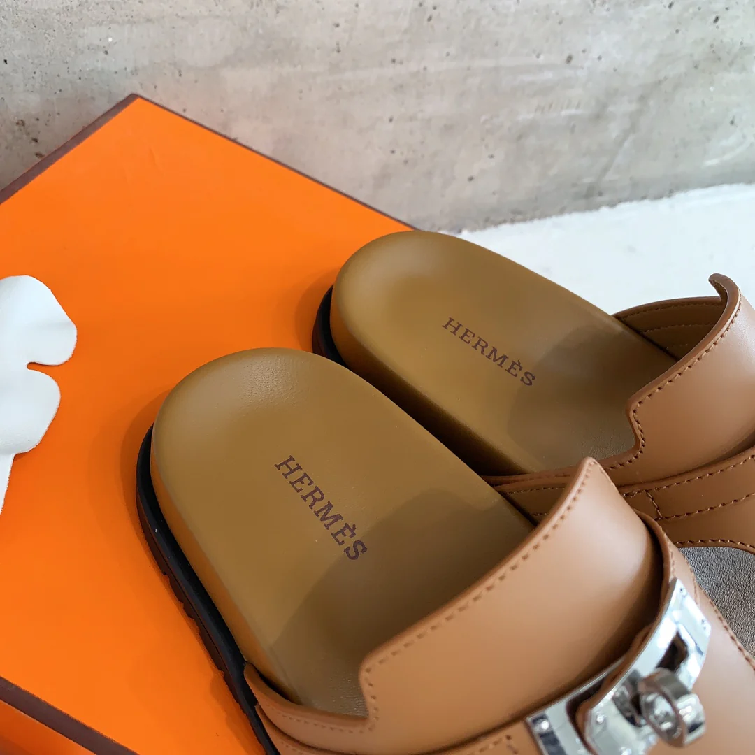 Шлёпанцы Hermes Kelly - верблюжий - 1