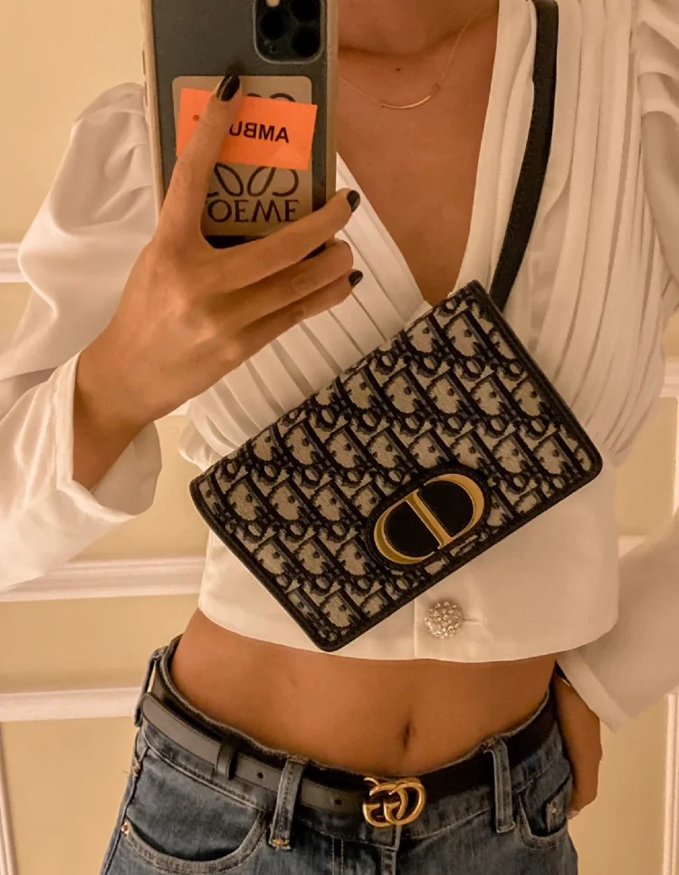 Сумка Chanel Montaigne - Серия 30 - Фотографии в одежде