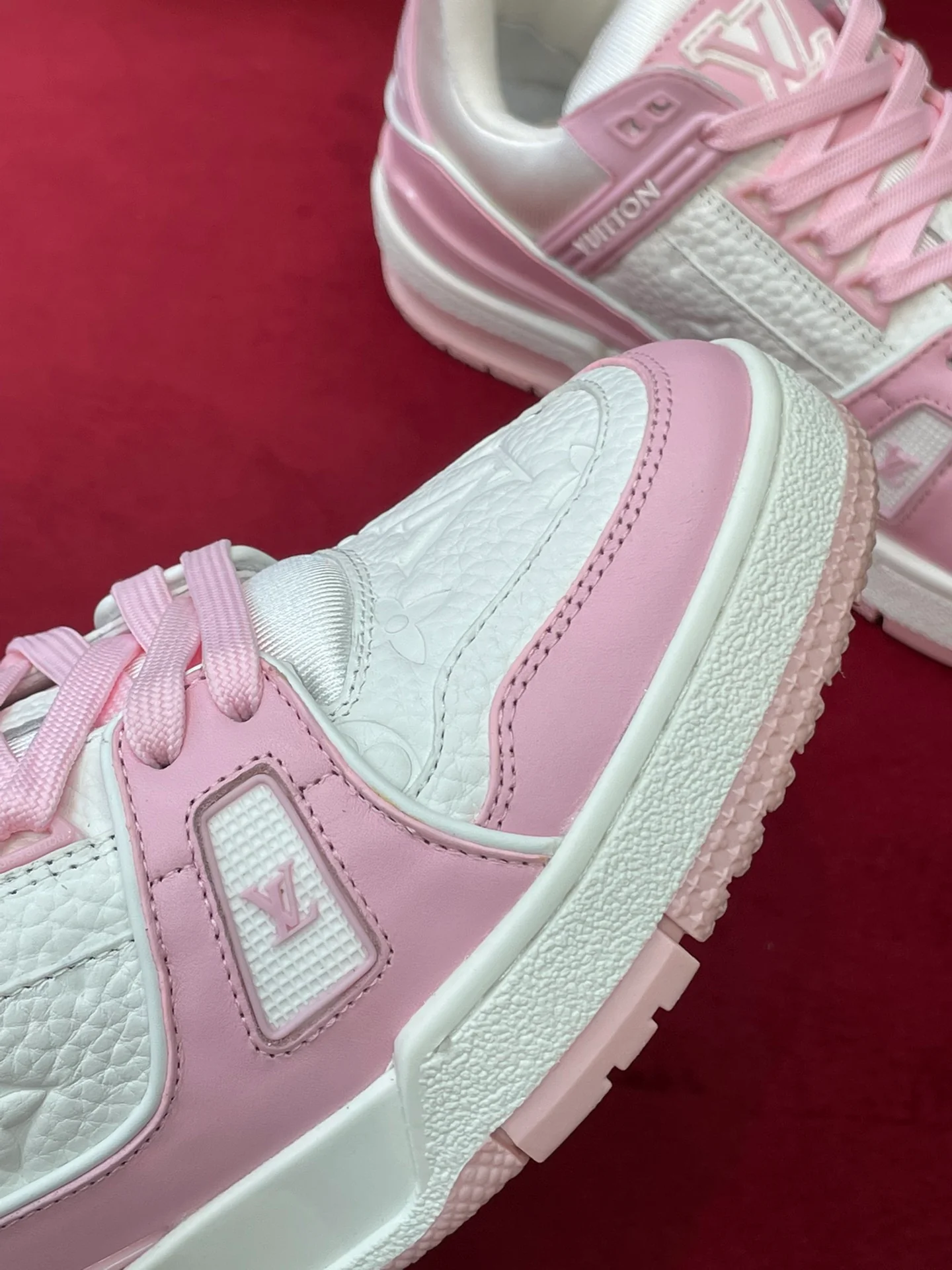 Кроссовки LV Trainer Series - Спортивная обувь - Унисекс - Бело-розовые