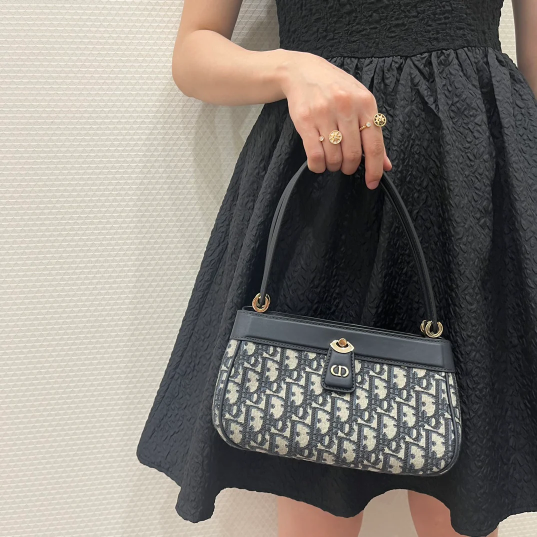 Серия сумок Dior Key - Монограмма Oblique - Маленький размер