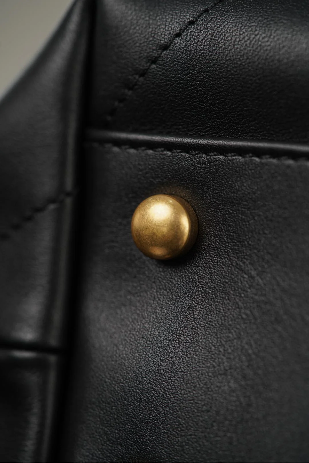 Маленькая сумка Chanel 25stote - черная