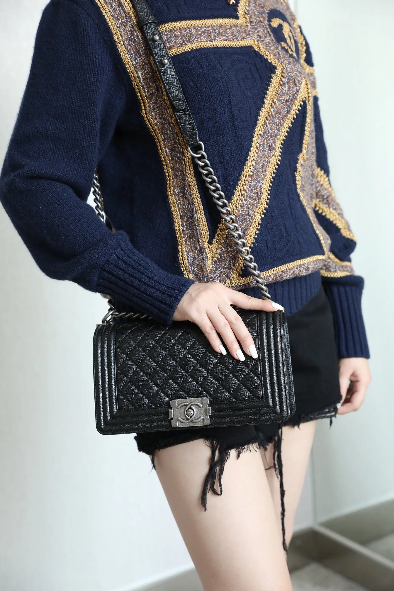 Chanel Boy 20 см - Body Sharing - 2