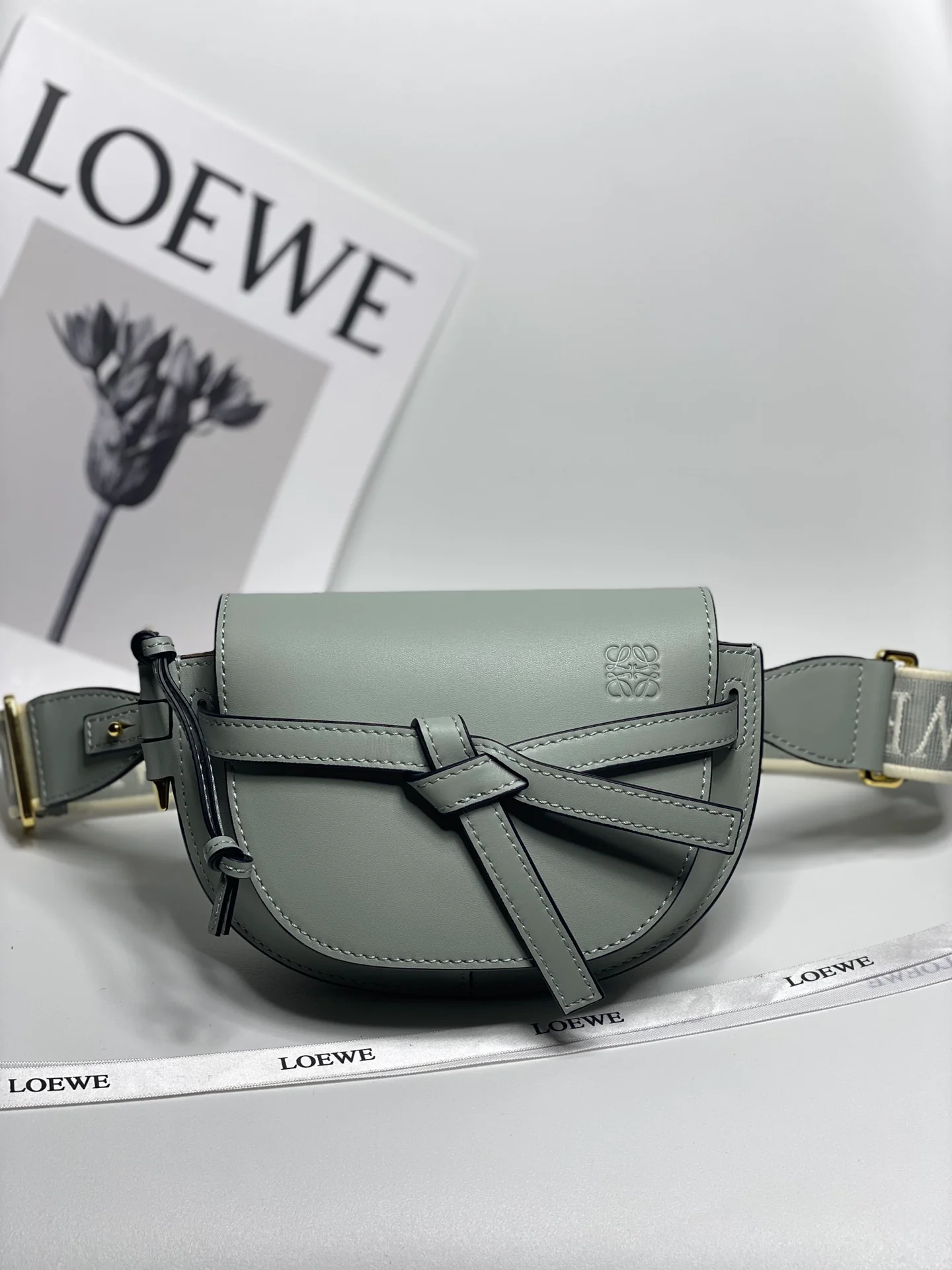 Сумка-седло Loewe-gate Letter с широким плечевым ремнем - мини - 2