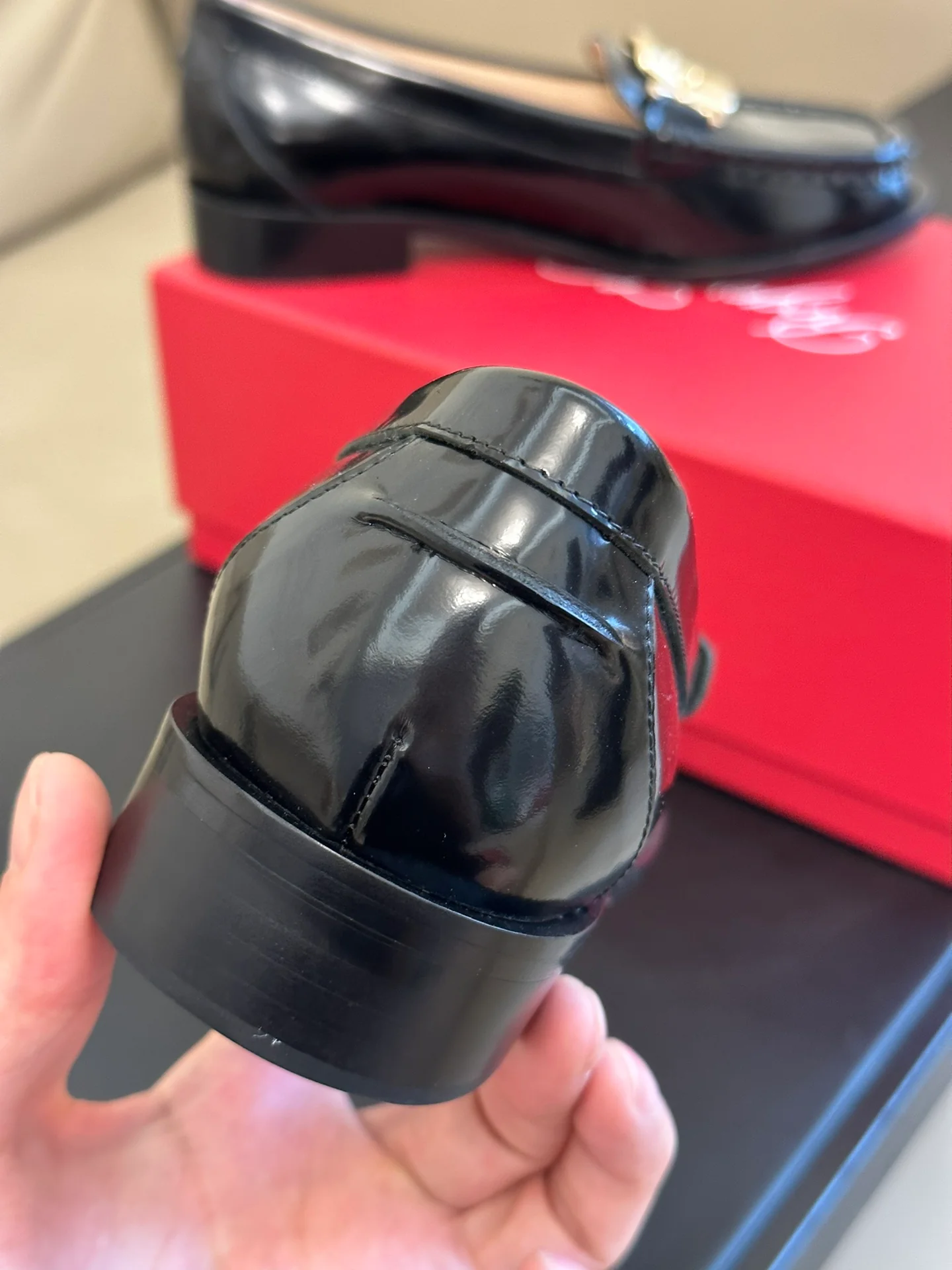 Обувь RV - Новинки сезона осень/зима 2023 - Лоферы - Балетки - Черно-золотые