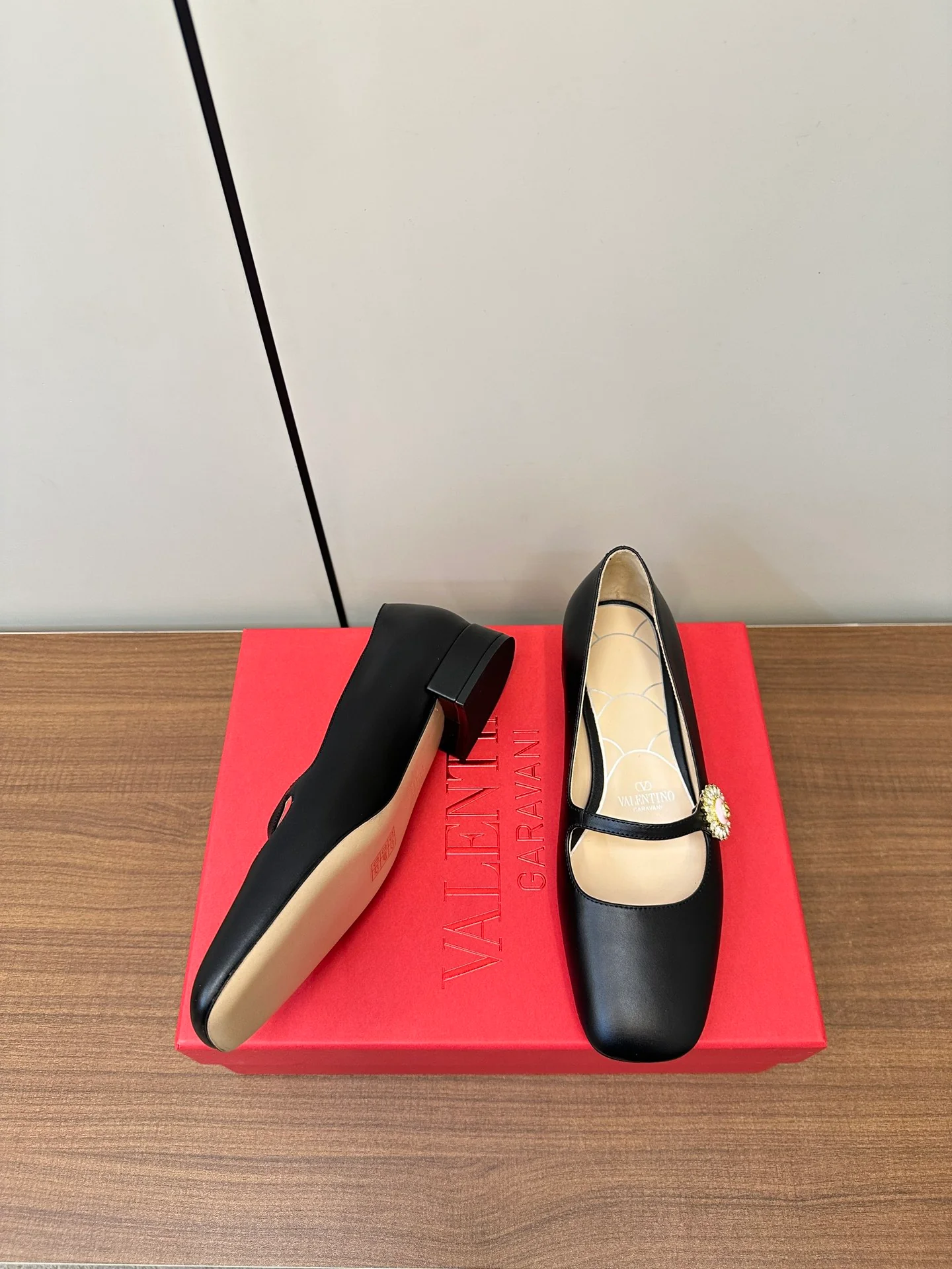 Valentino - 2024 - Балетки - Черные