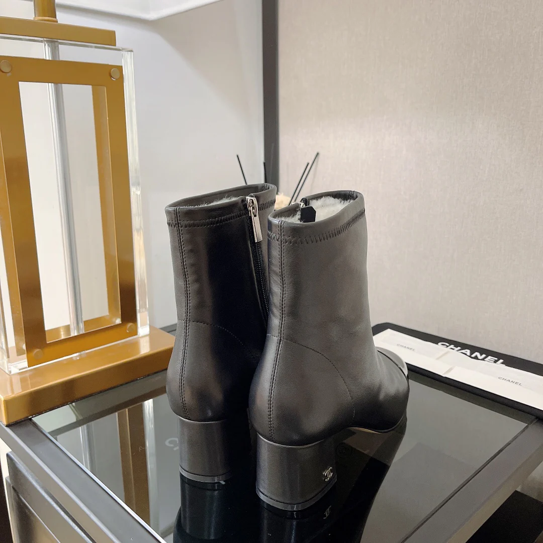 Chanel - Ботильоны на меховой подкладке - Черно-коричневые