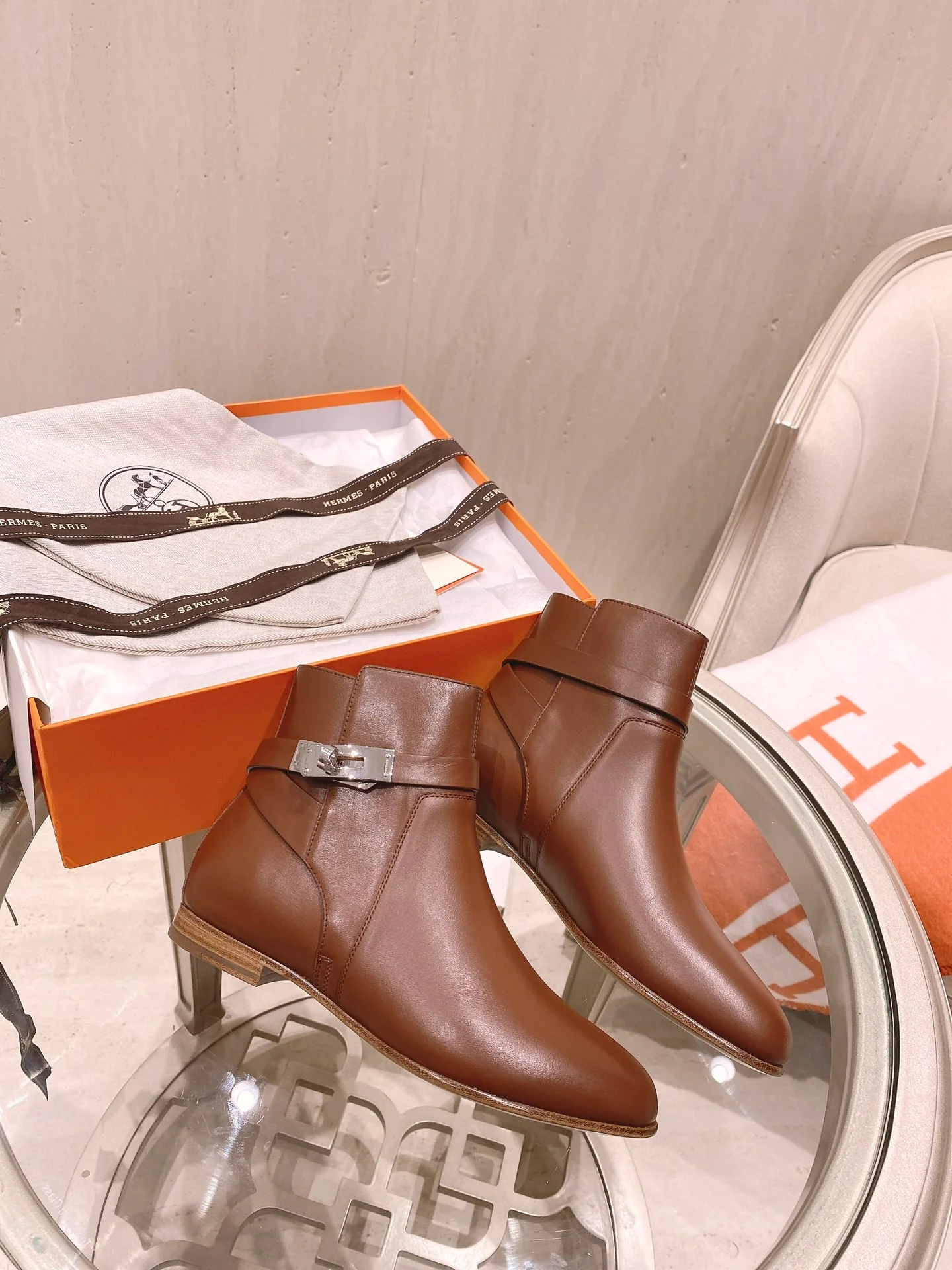 Ботильоны Hermes Kelly Buckle Collection - Верблюжий цвет