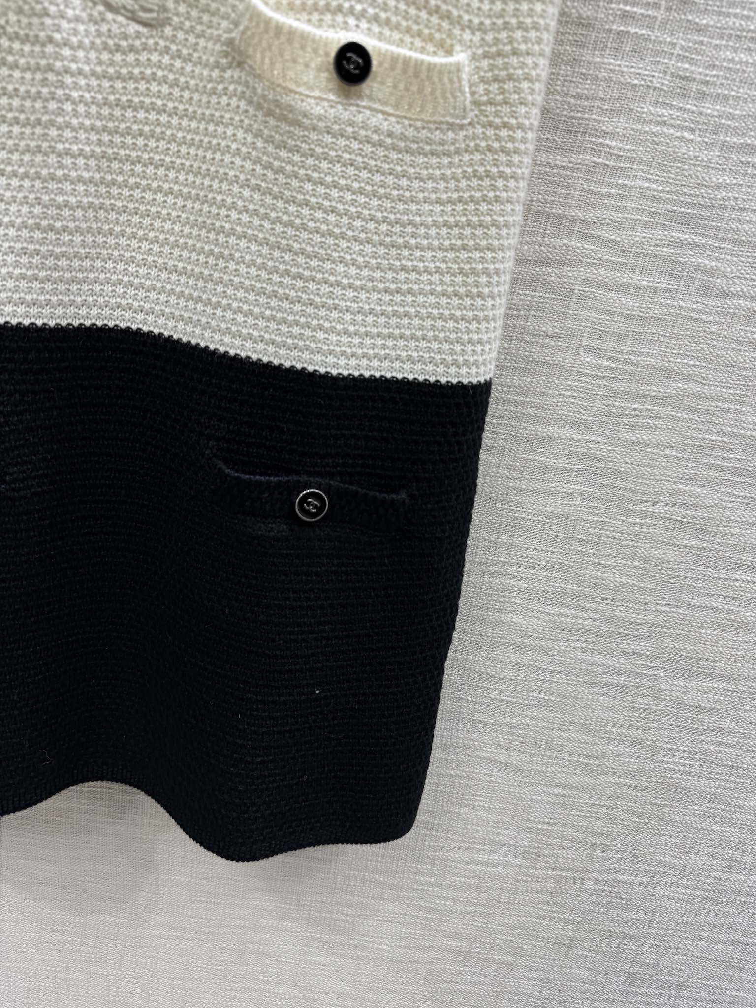 Chanel 2403 - Трикотажный комбинезон с воротником 