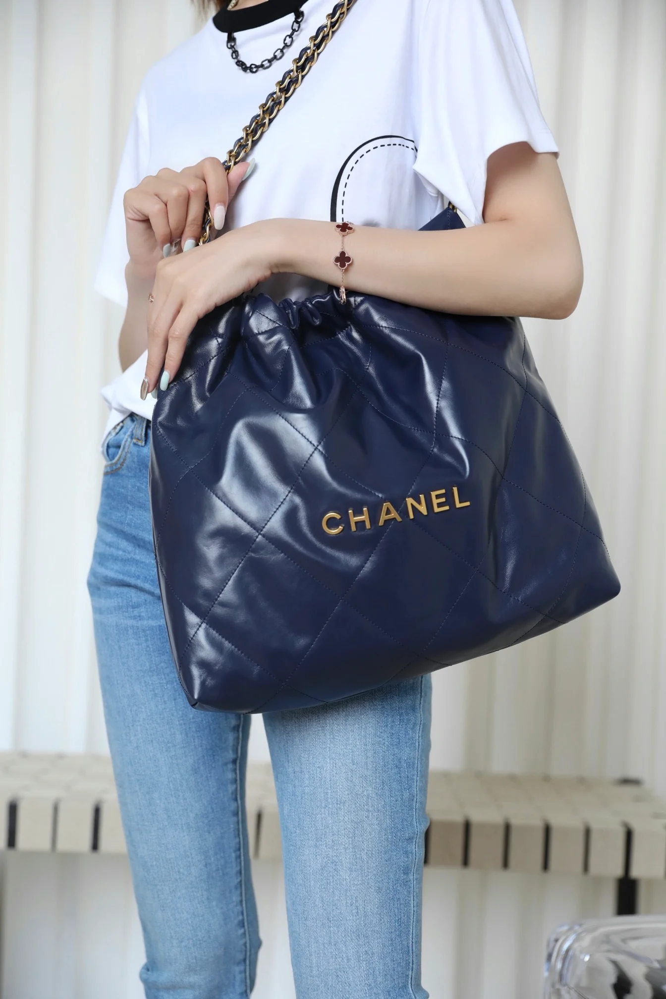 Сумка Chanel 22 - темно-синяя - большая