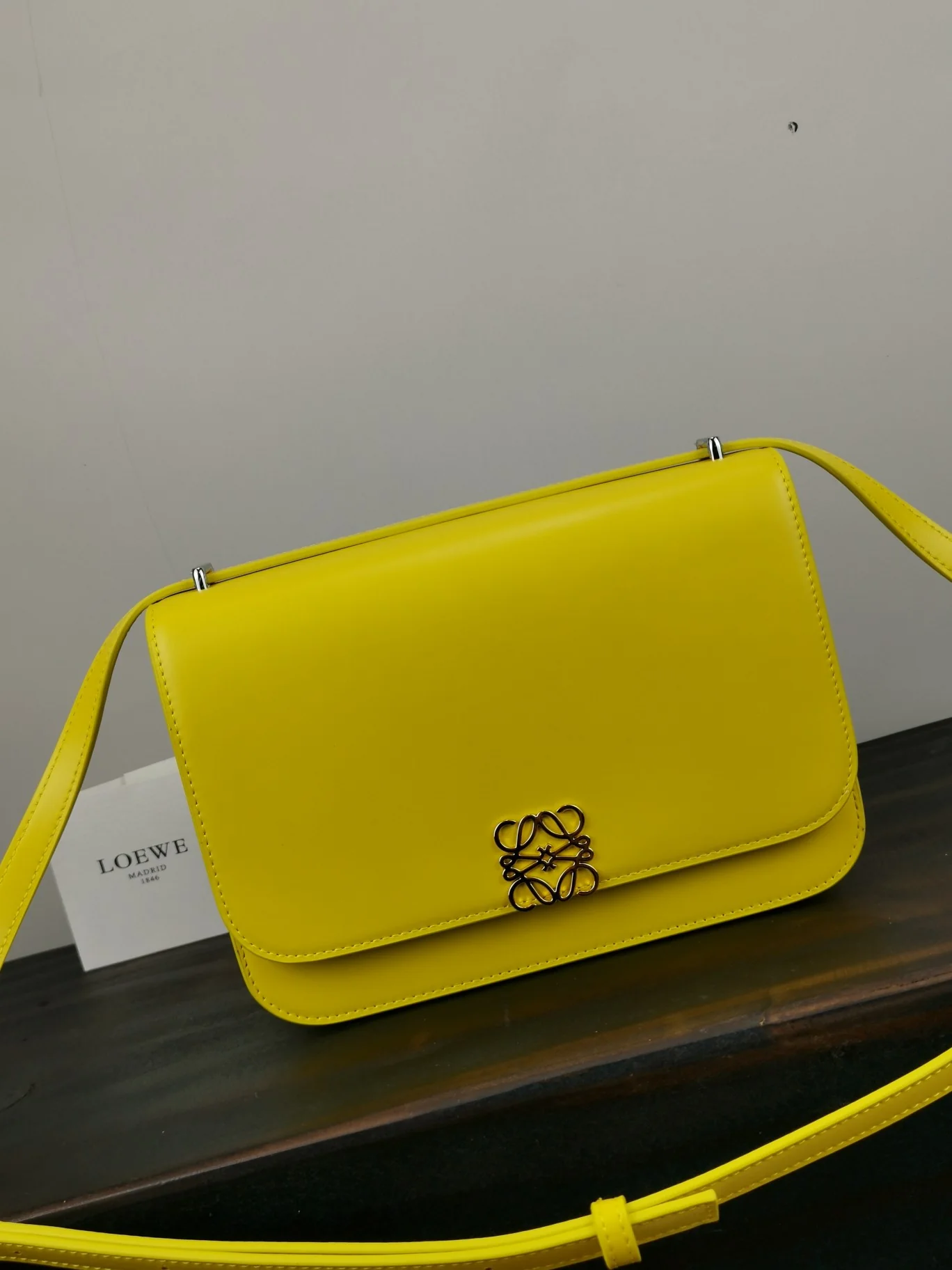 Серия Loewe Goya, большой размер 4