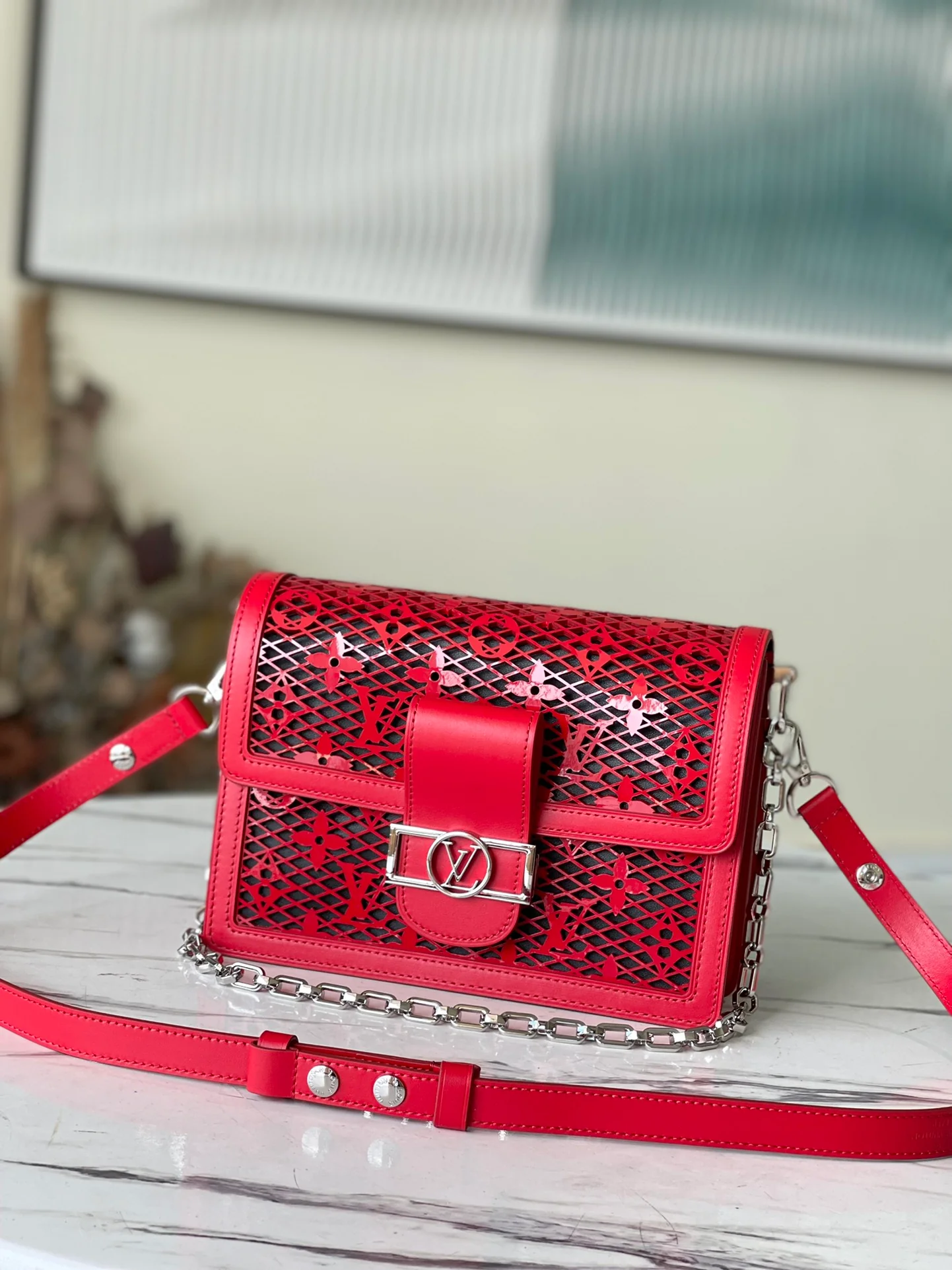 m20590-LV-2022-Весенне-летняя коллекция-dauphine-Сумка среднего размера