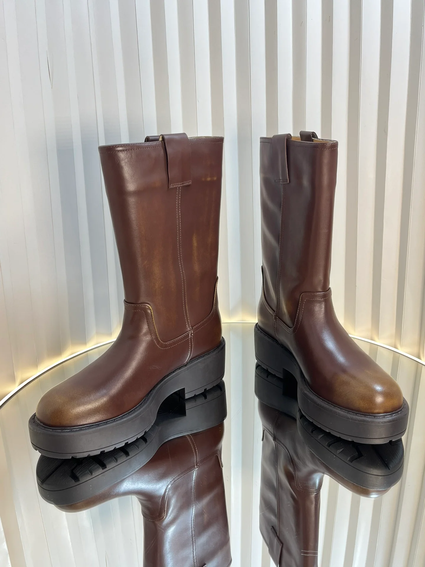 Длинные замшевые сапоги Miu Miu 2024 года - Кофейно-коричневый