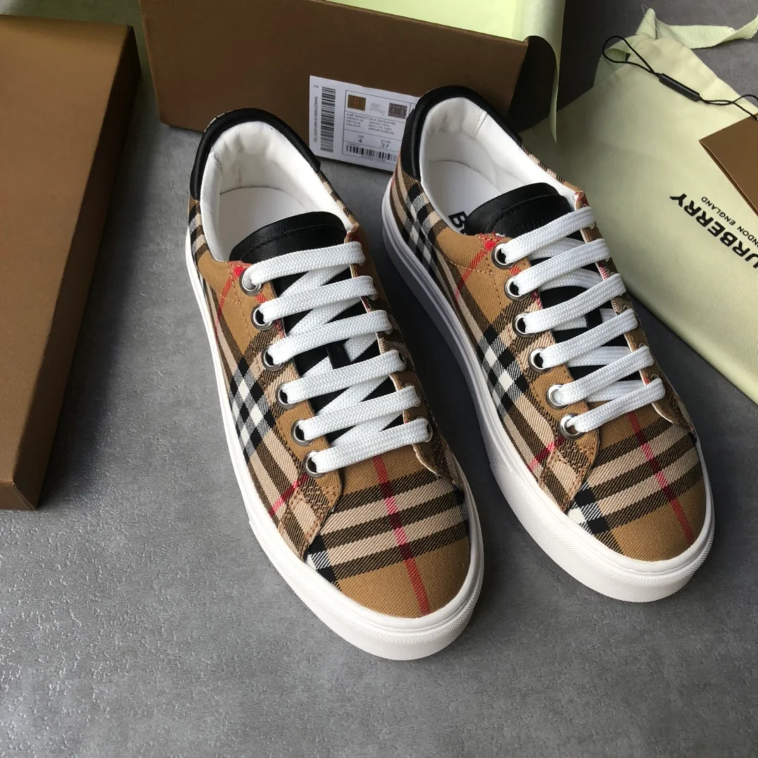 Burberry - Повседневные кроссовки - Парный стиль - В клетку