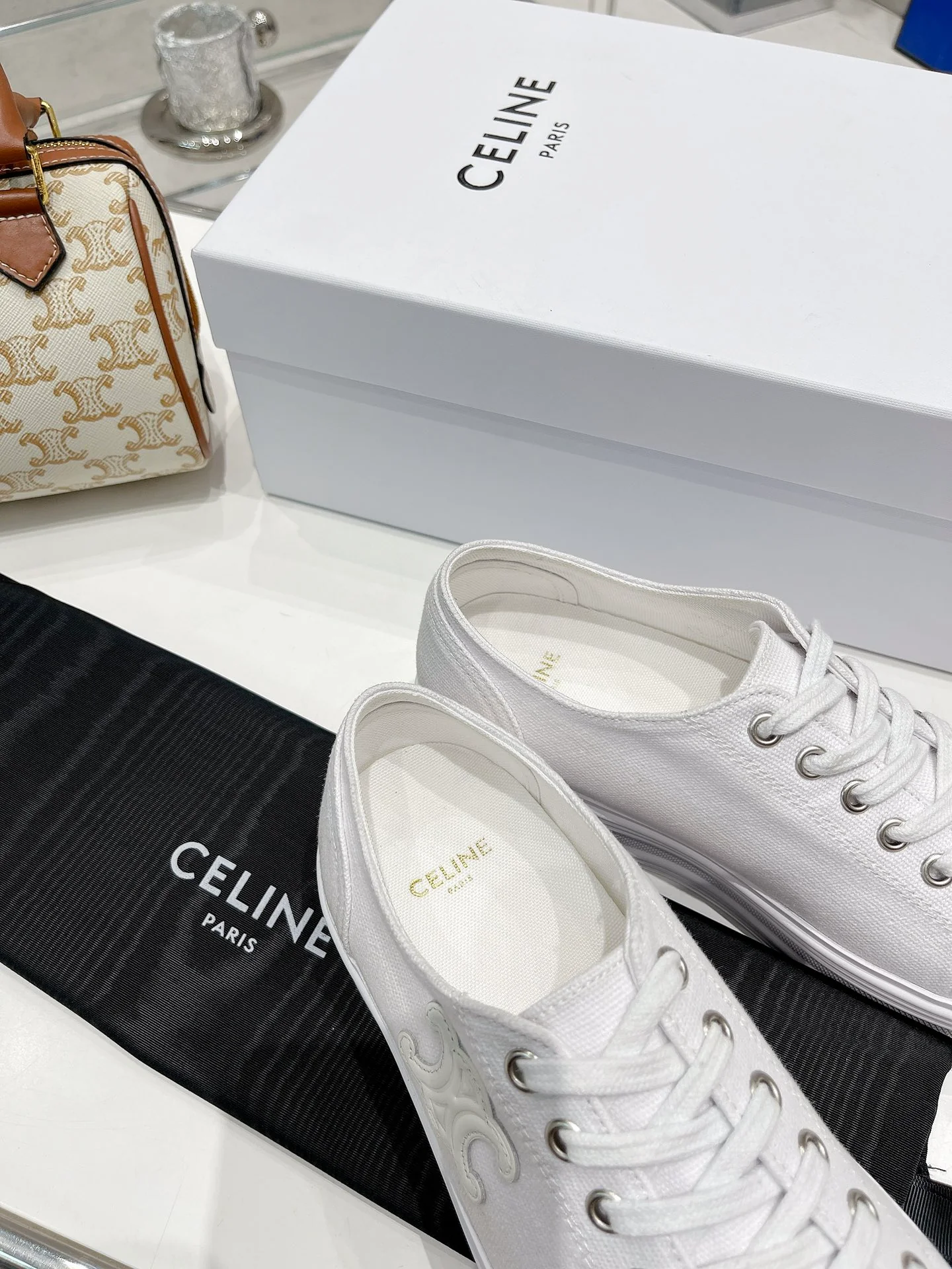 Celine - Белые парусиновые туфли на платформе