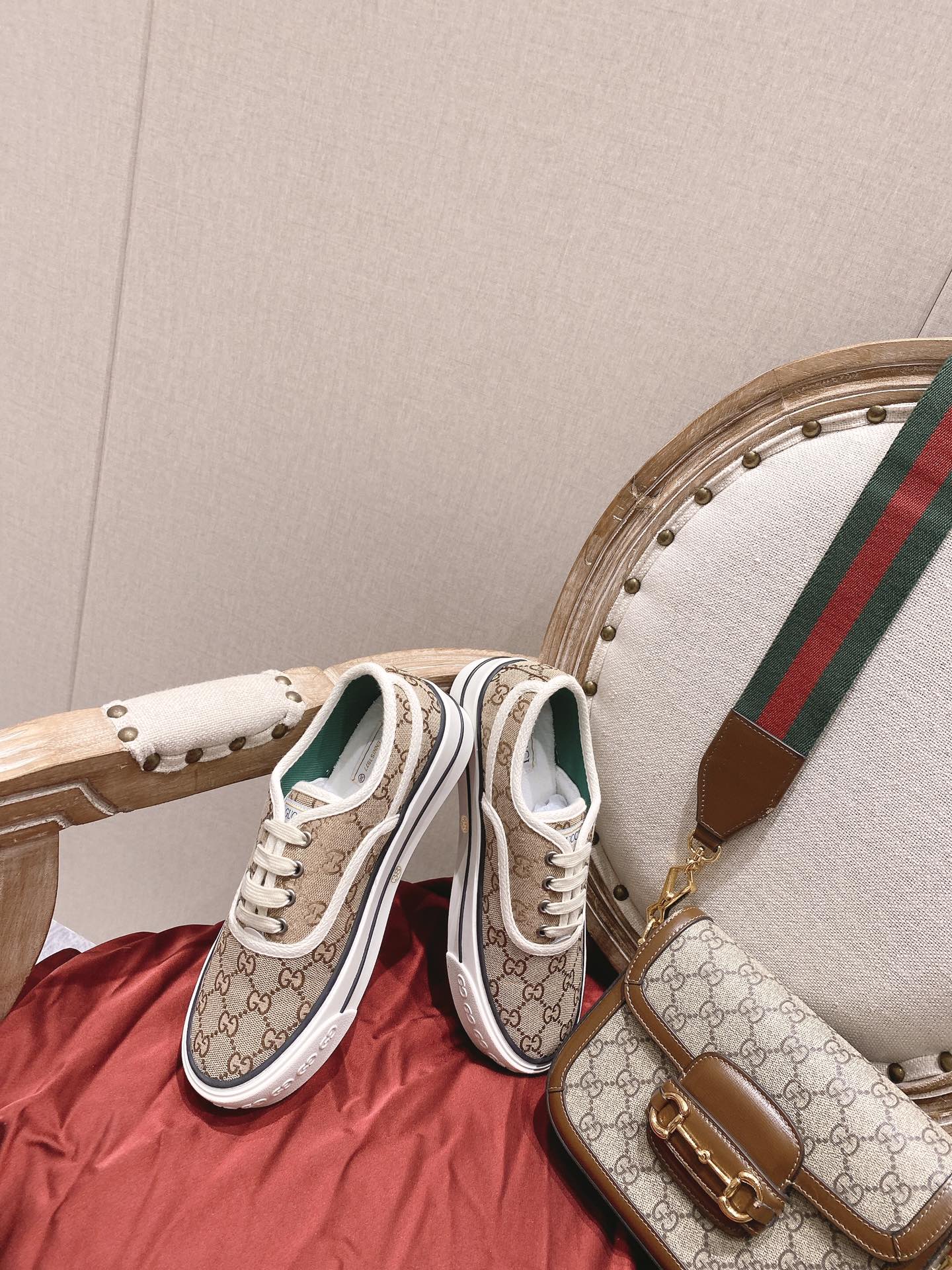 Классические лоферы Gucci 1977 года — парусиновые туфли