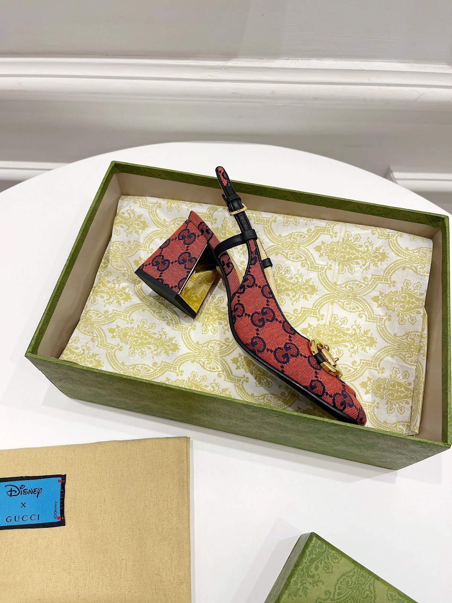 Gucci - Ретро с квадратным носком - Массивный каблук - Низкий каблук - Сандалии