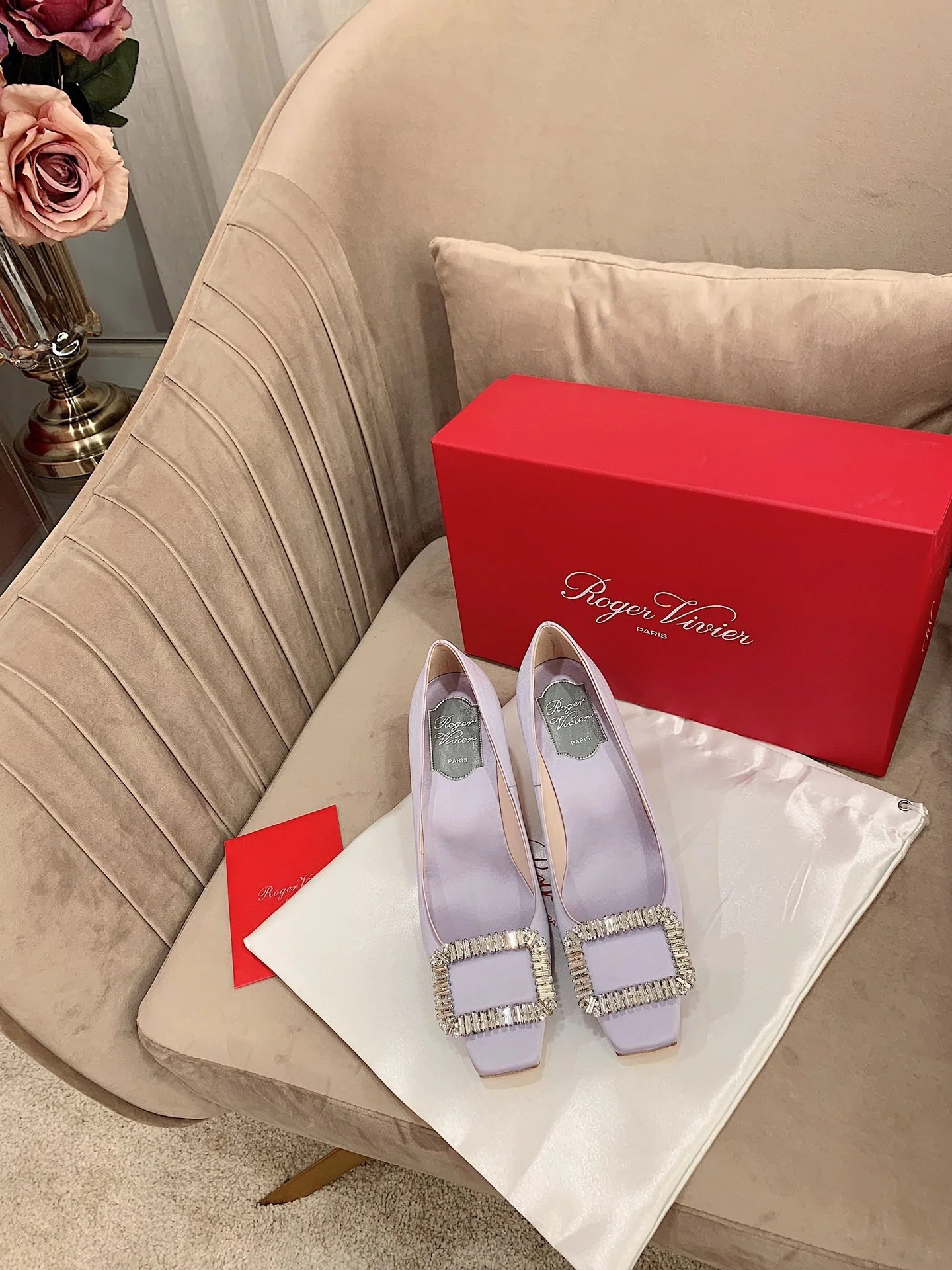 Туфли на банановом каблуке RV-7-5 см - Шелковая пряжка со стразами - Светло-фиолетовые