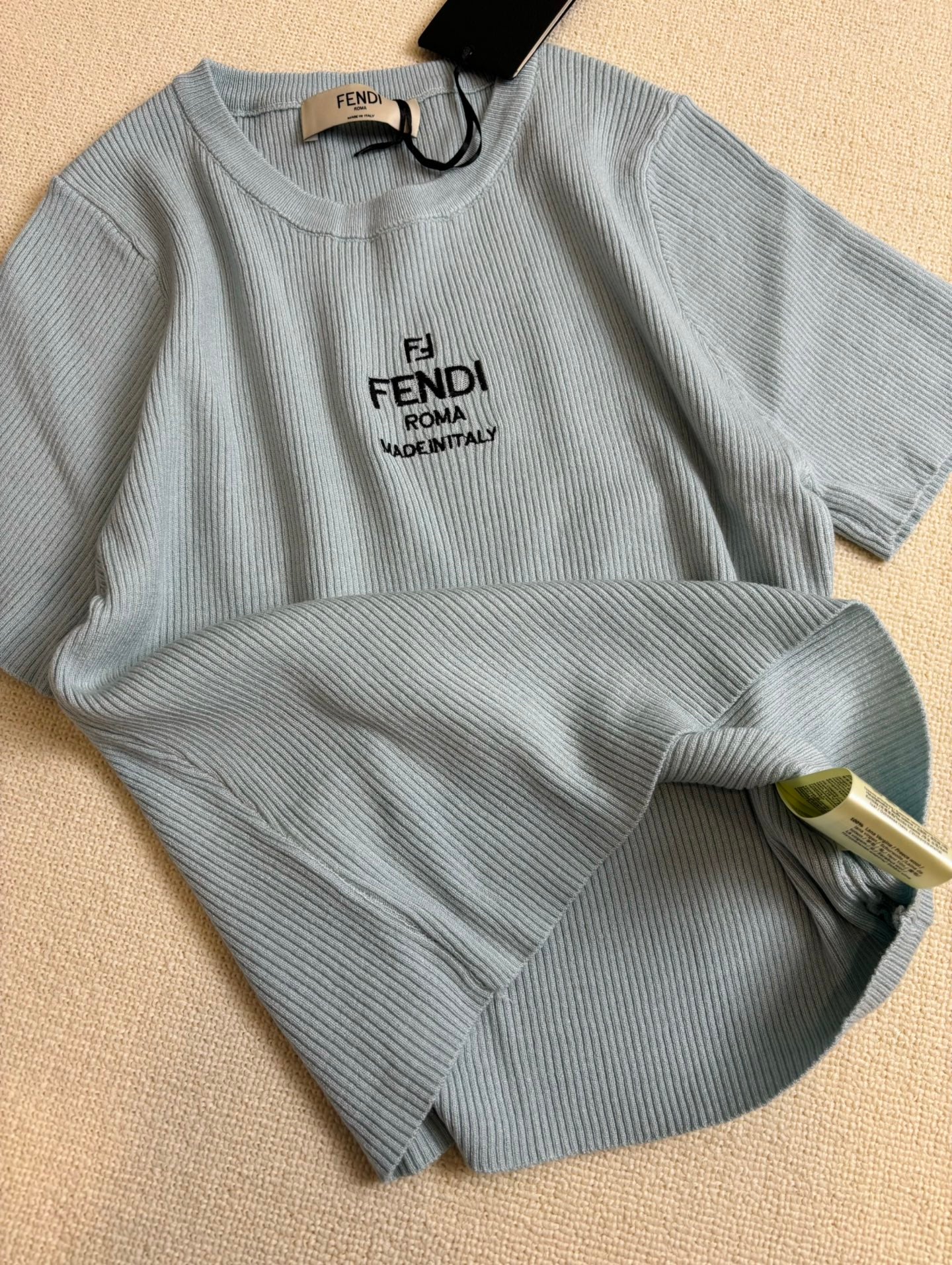 Fendi - 2403 - Вязаный топ с коротким рукавом для ранней весны - Серый