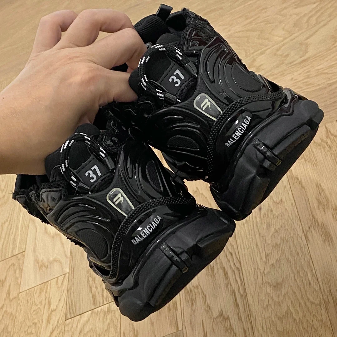 Кроссовки Balenciaga Runner Dad Shoes - черные