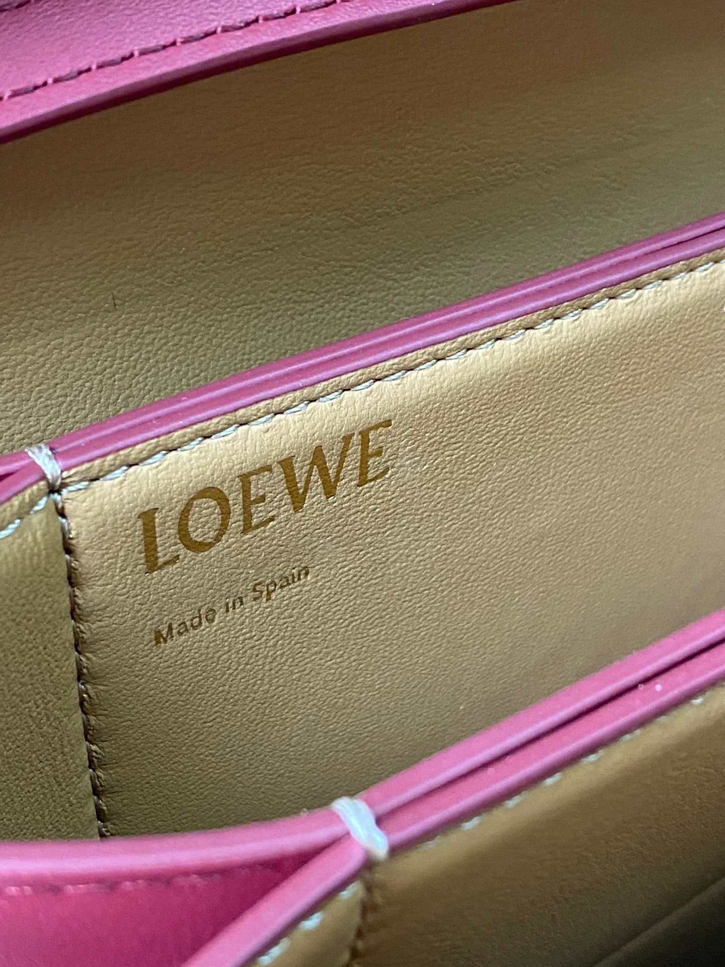 Loewe-goya-series-mini