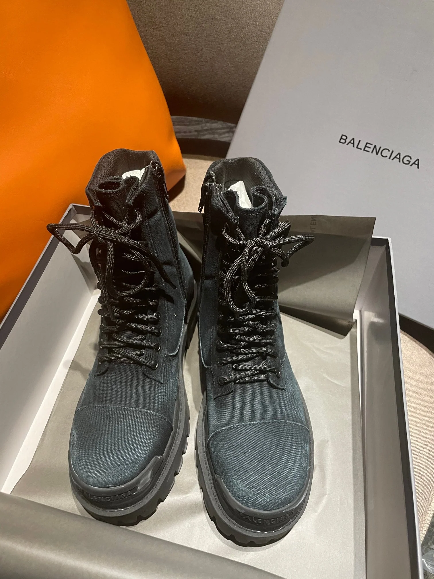 Balenciaga - Ботинки Big Head - Ботинки Dr. Martens