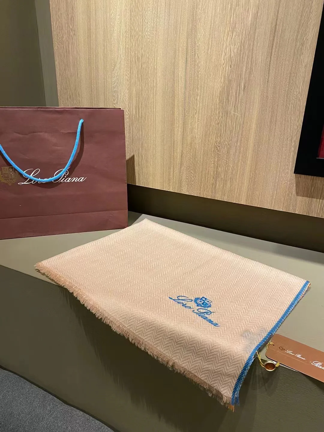 Loro Piana - Коллекция Image - 100 - Однотонный кашемировый шарф в елочку - 200 отрезков кашемировой пряжи - 90-200 см - 1