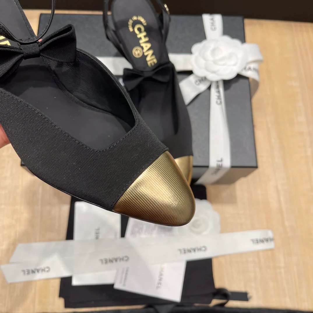 Chanel - Туфли на закрытом каблуке