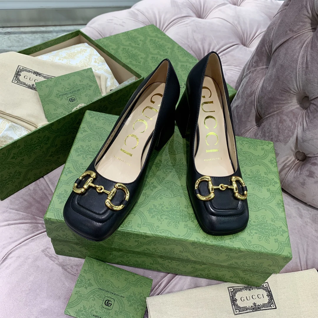 Туфли на высоком каблуке Gucci в стиле ретро с квадратным носком и массивным носком