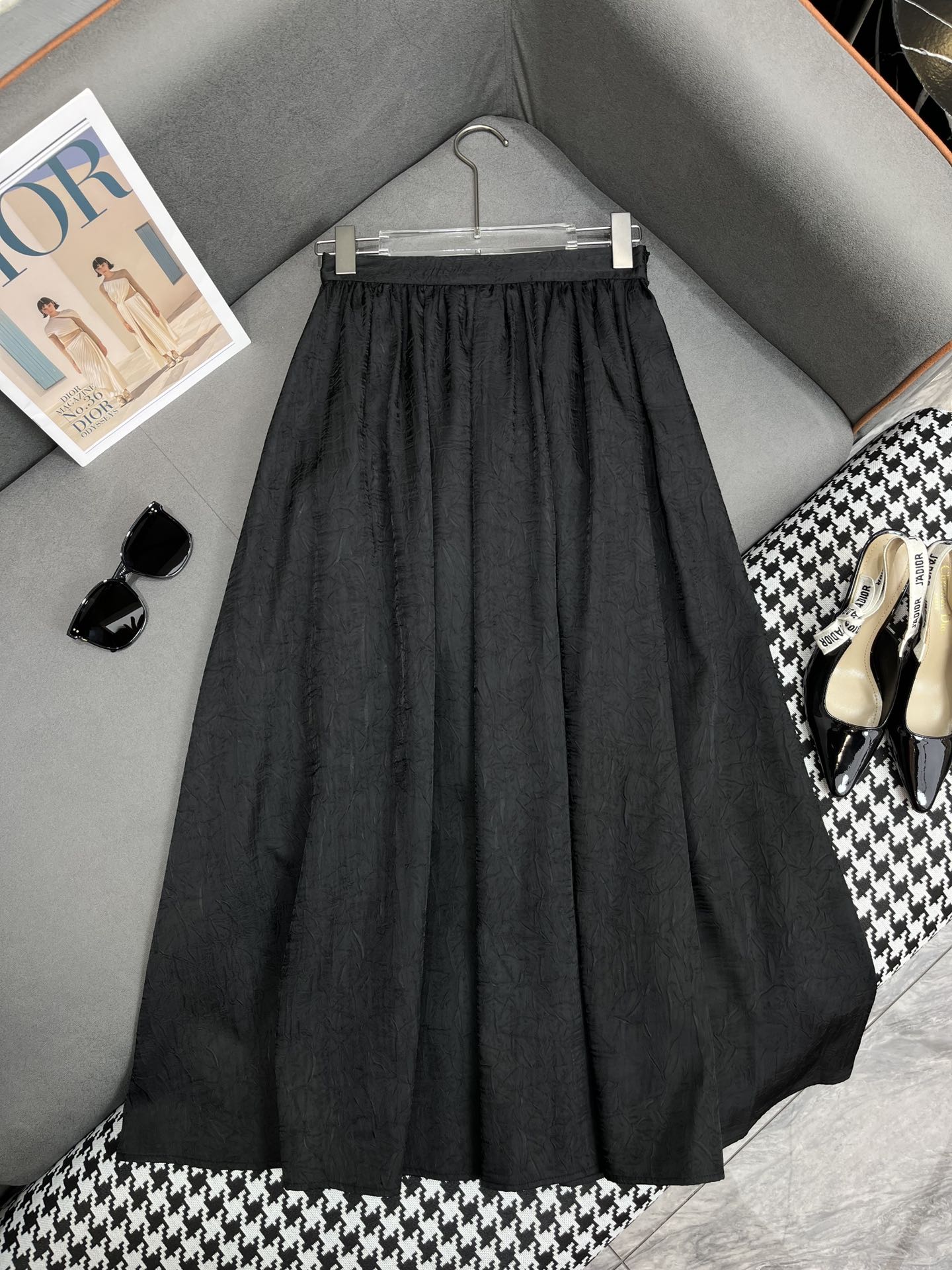 Юбка-миди Dior 2403-24ss, летняя новинка, черная.