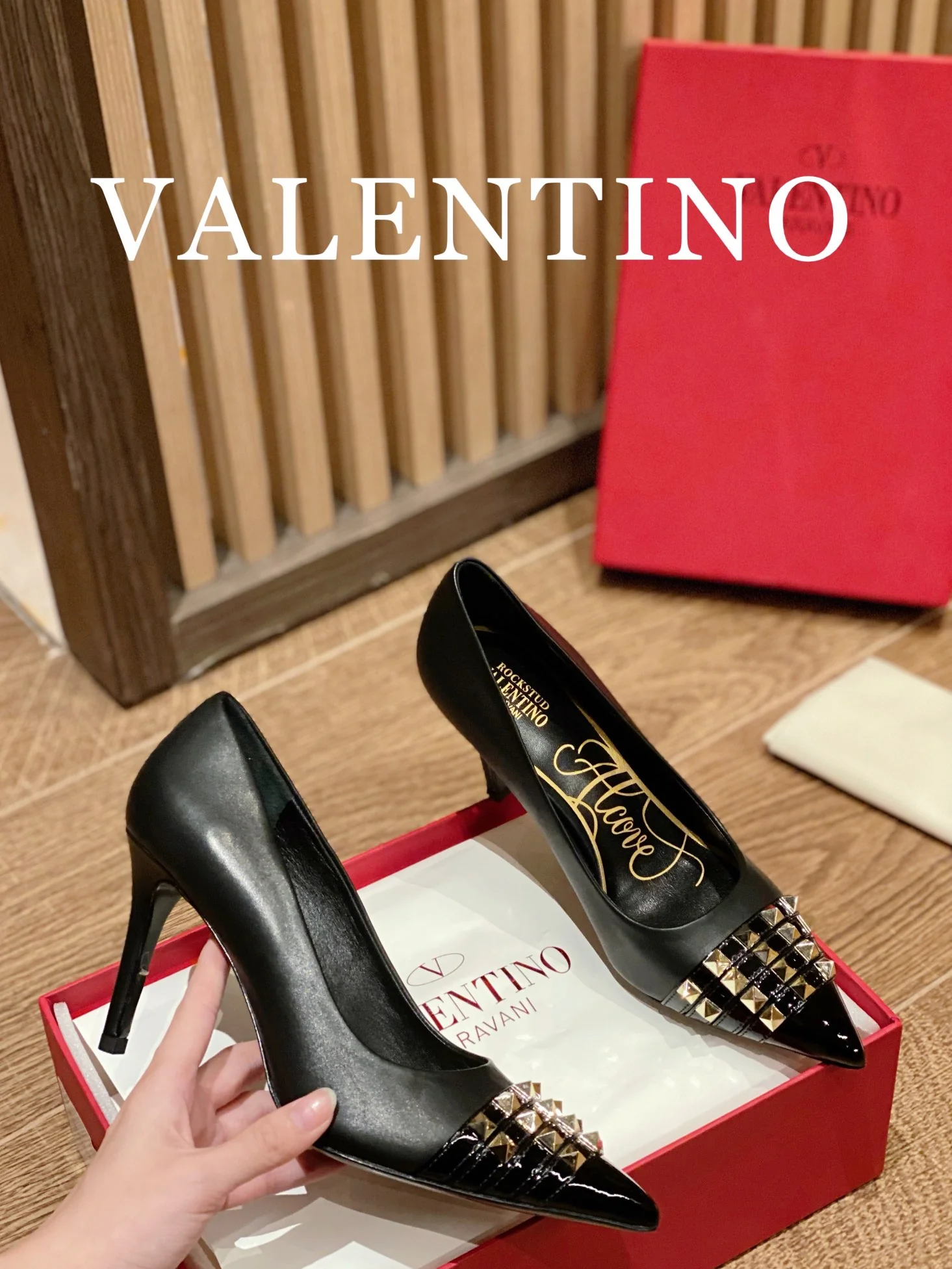 Valentino - Черные туфли на высоком каблуке