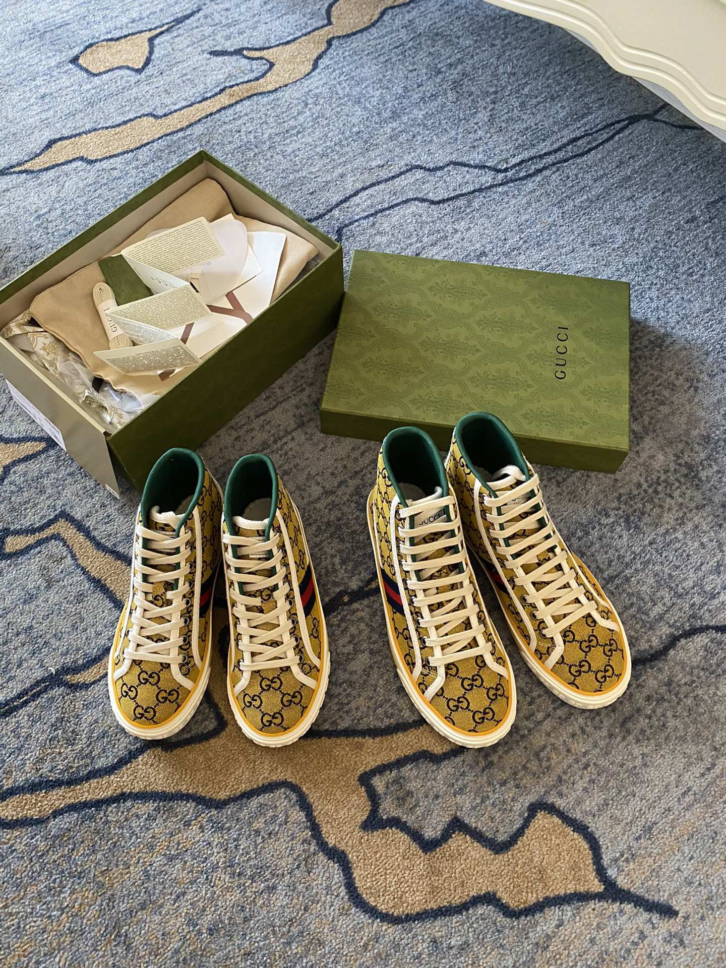 Высокие кеды Gucci с монограммой из канваса - 2