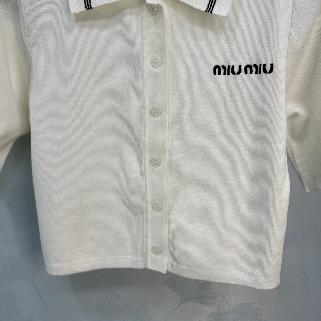 Miu Miu - 2404-24 Кардиган с короткими рукавами, новая модель для ранней весны.