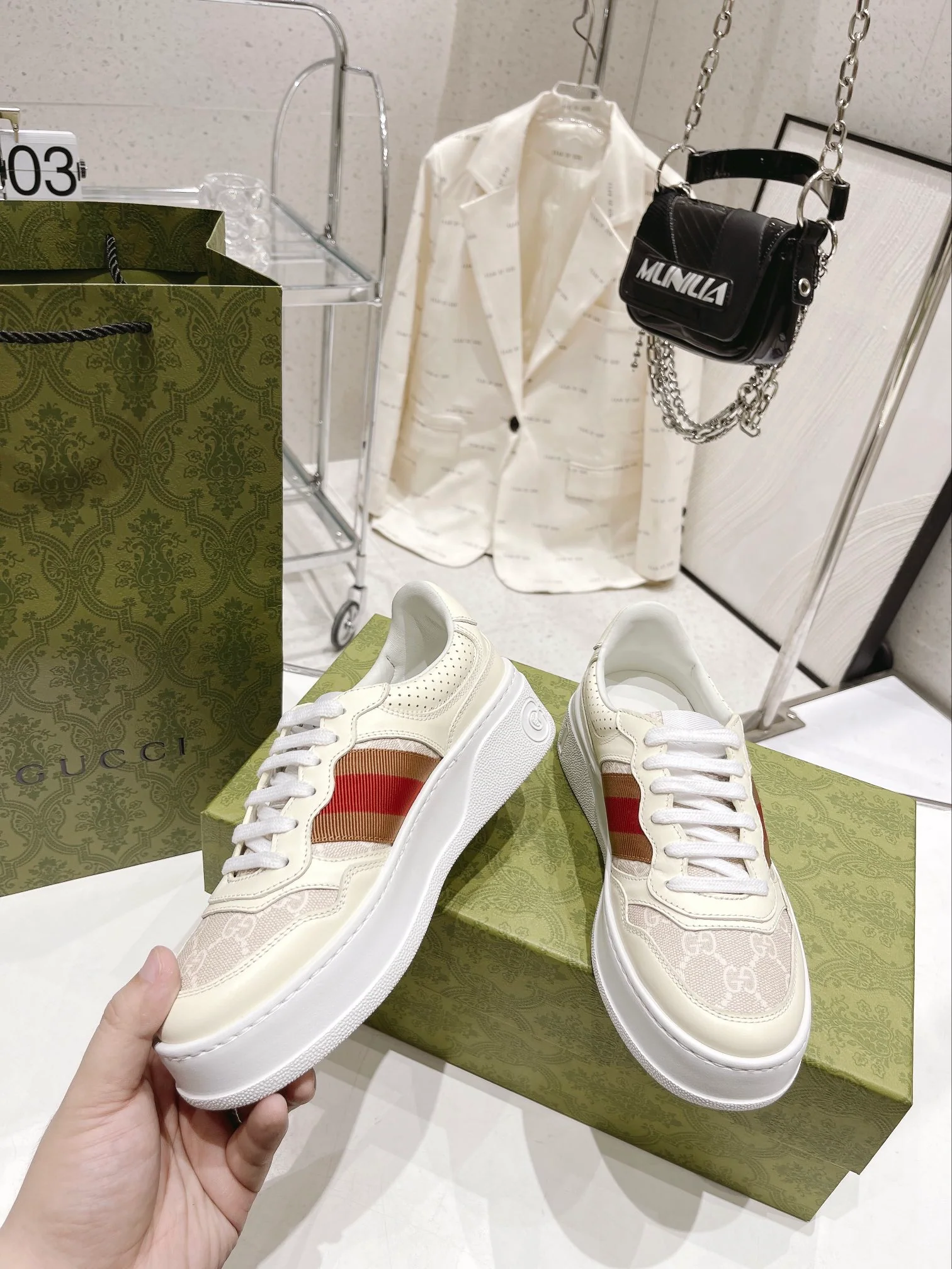 Кроссовки Gucci Chunky B Series на платформе - унисекс - белые