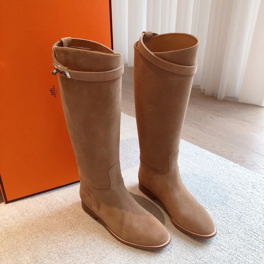 Новинка 2023 года от Hermes - Классические сапоги Kelly из телячьей кожи - Цвет хаки