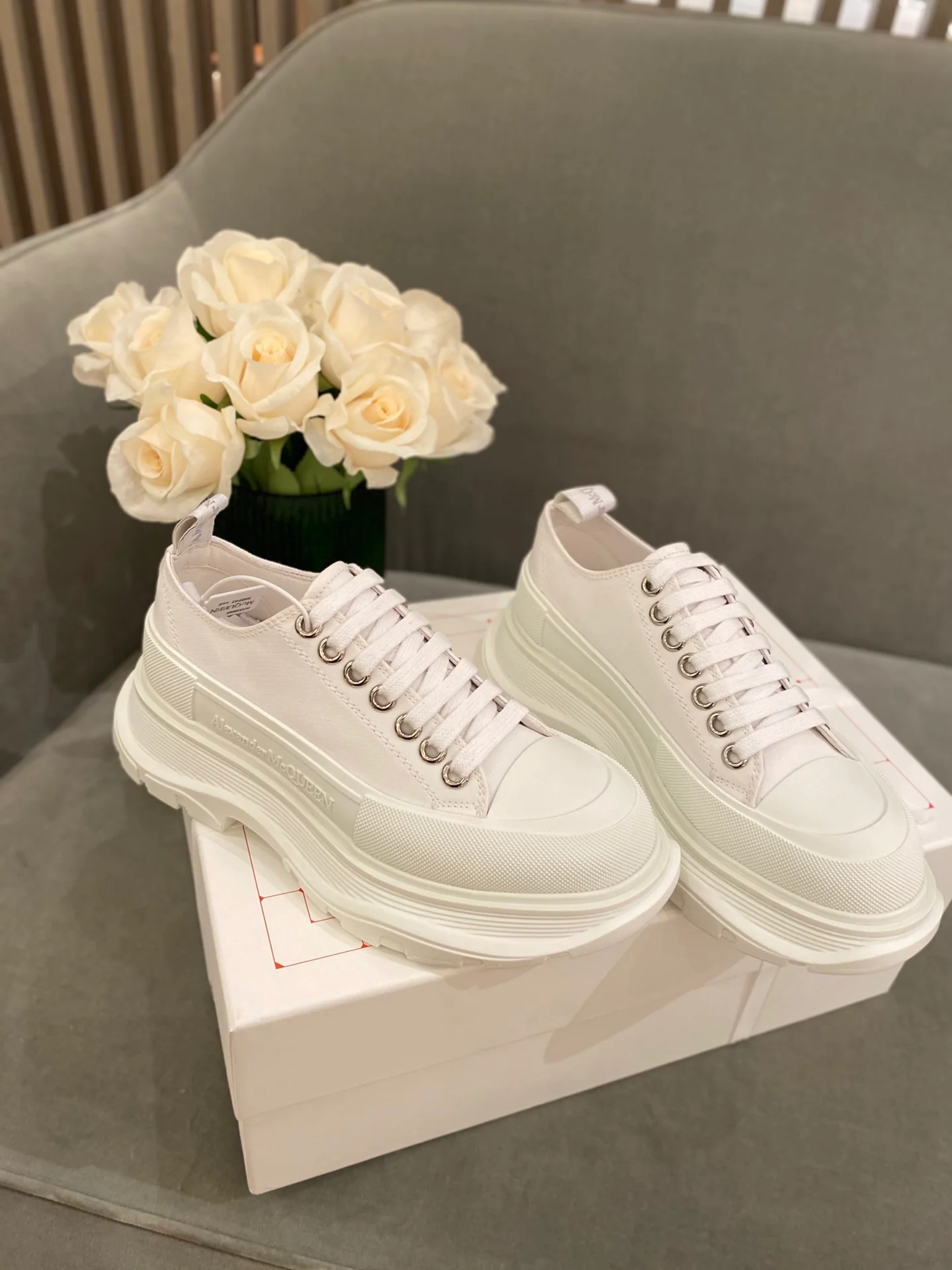 Кроссовки на платформе McQueen из парусины - унисекс - белые