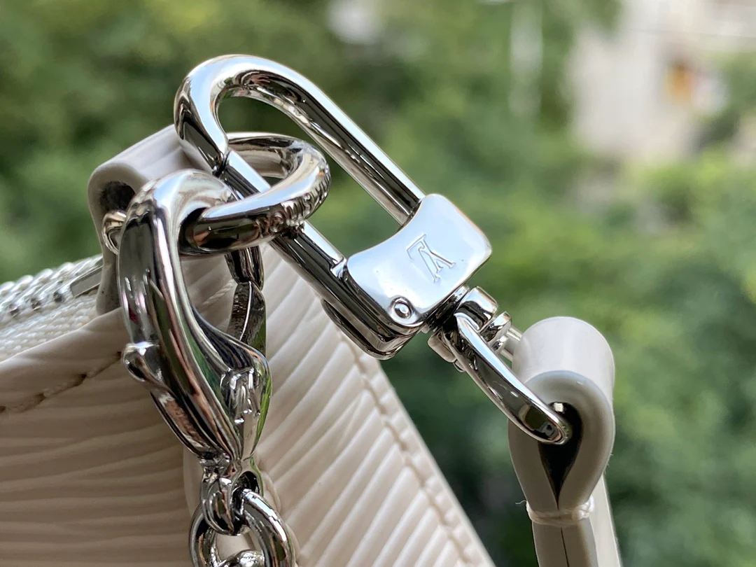 lv-m80479-beige-easy-pouch-on-strap-handbag