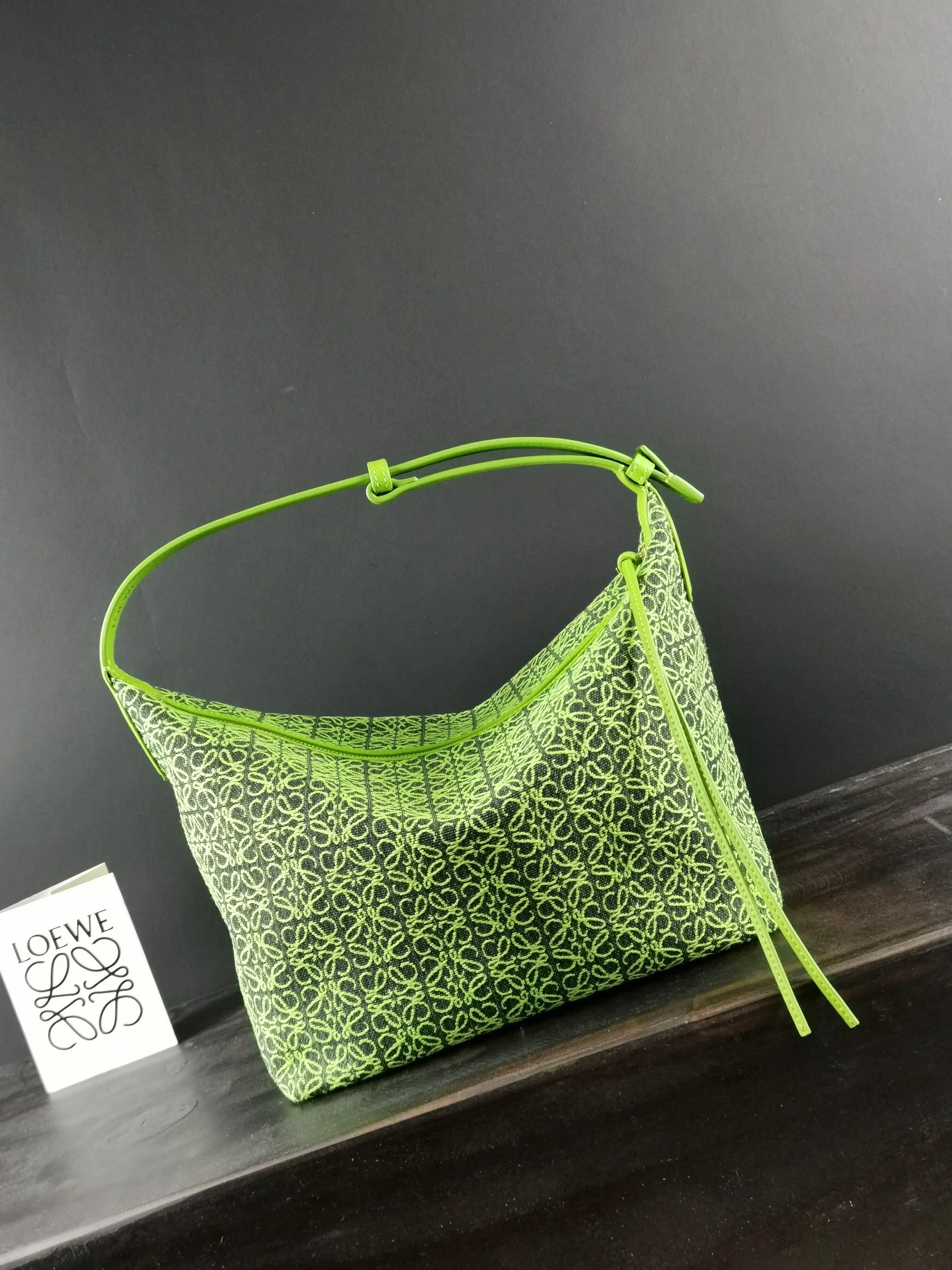 Сумка для ланча Loewe Cubi - Большая - Белая тканевая сумка с вышивкой - 2 шт.